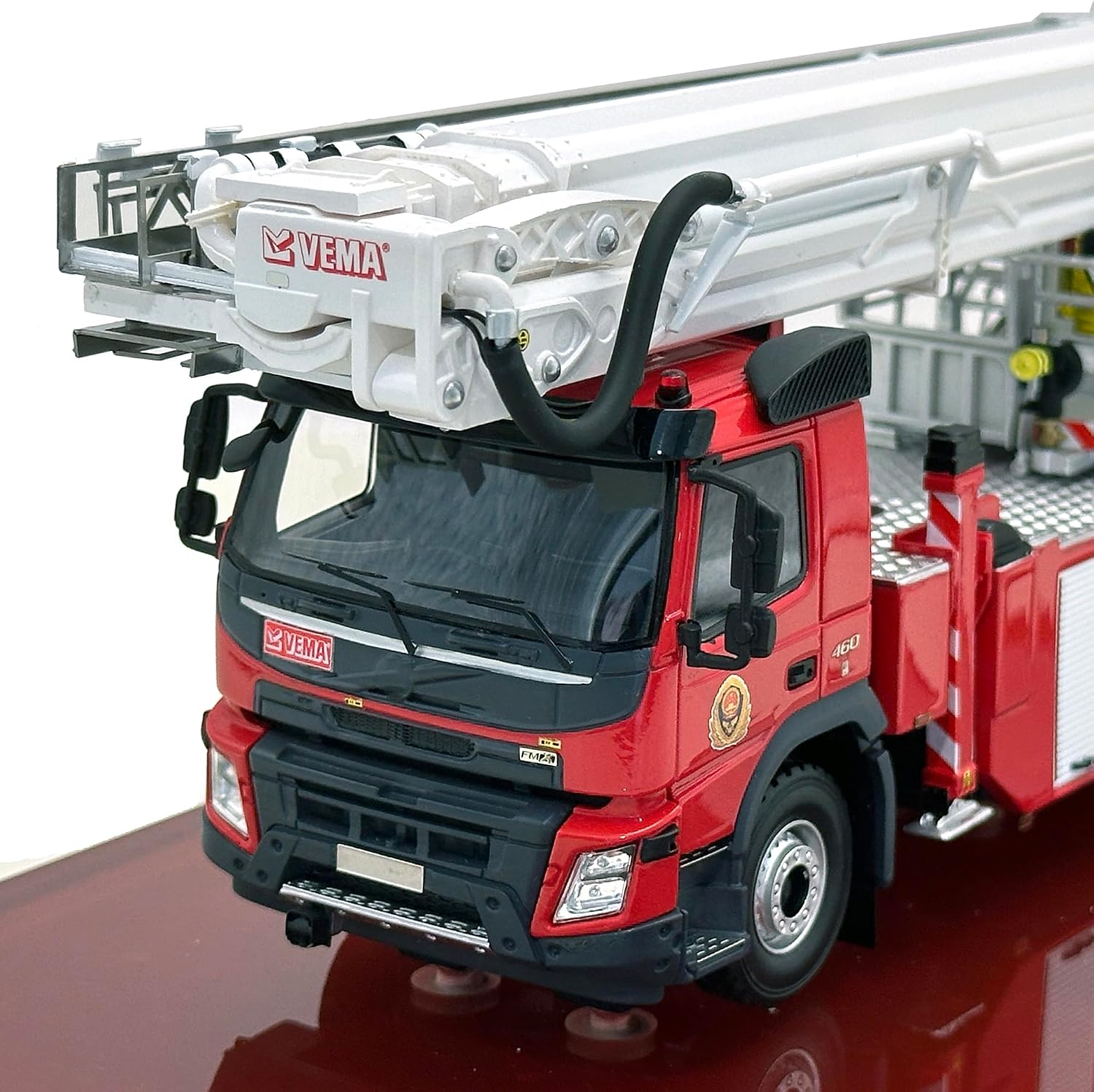 XUDI 1:43 VEMA 56F Aerial Platform FIRE Truck Resin Model