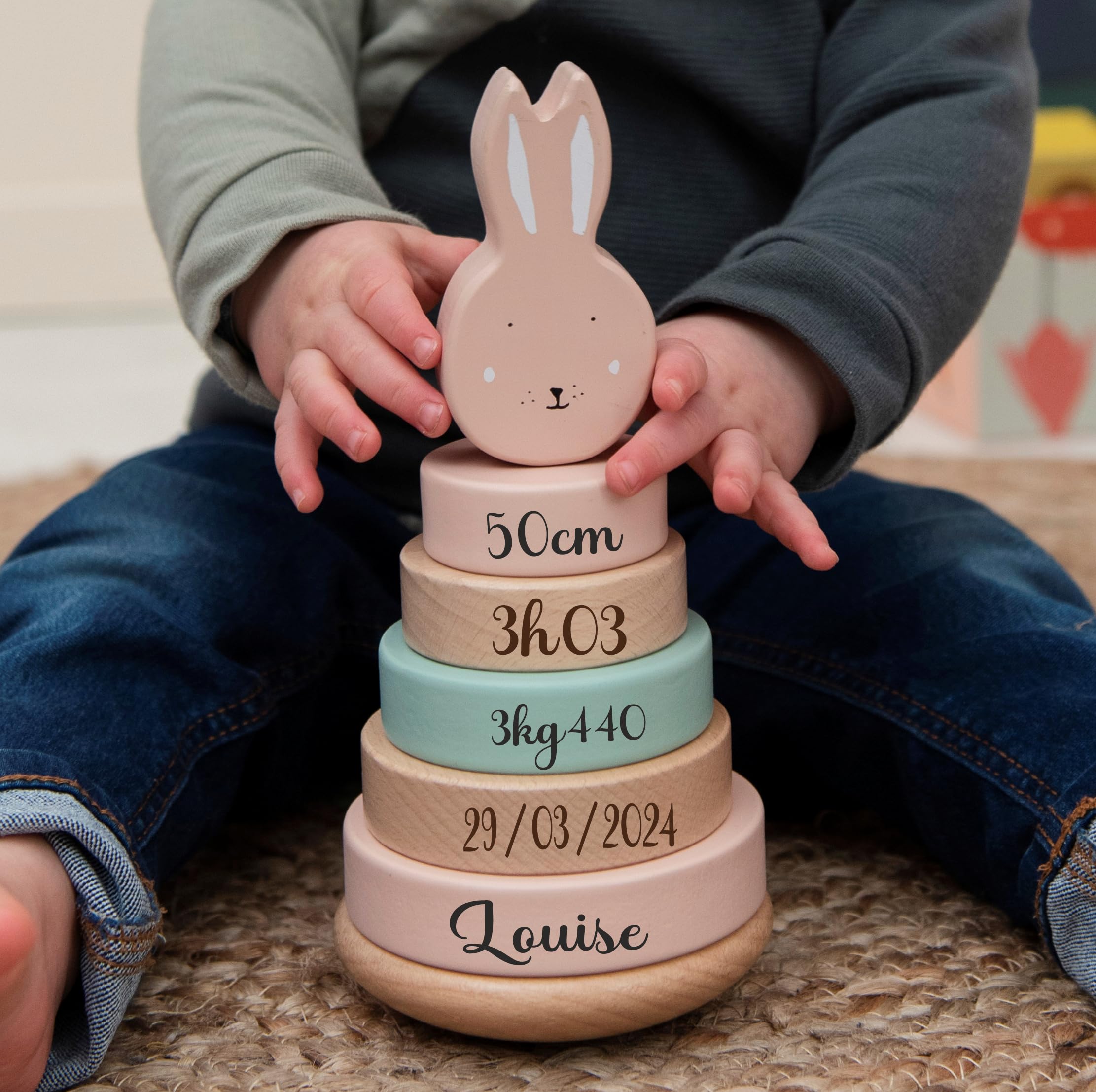 Tour de naissance personnalisé - cadeau de naissance trixie, jouet bébé naissance, tour d'anneaux à empiler, décoration chambre naissance, cadeau bébé prénom (Lapin)