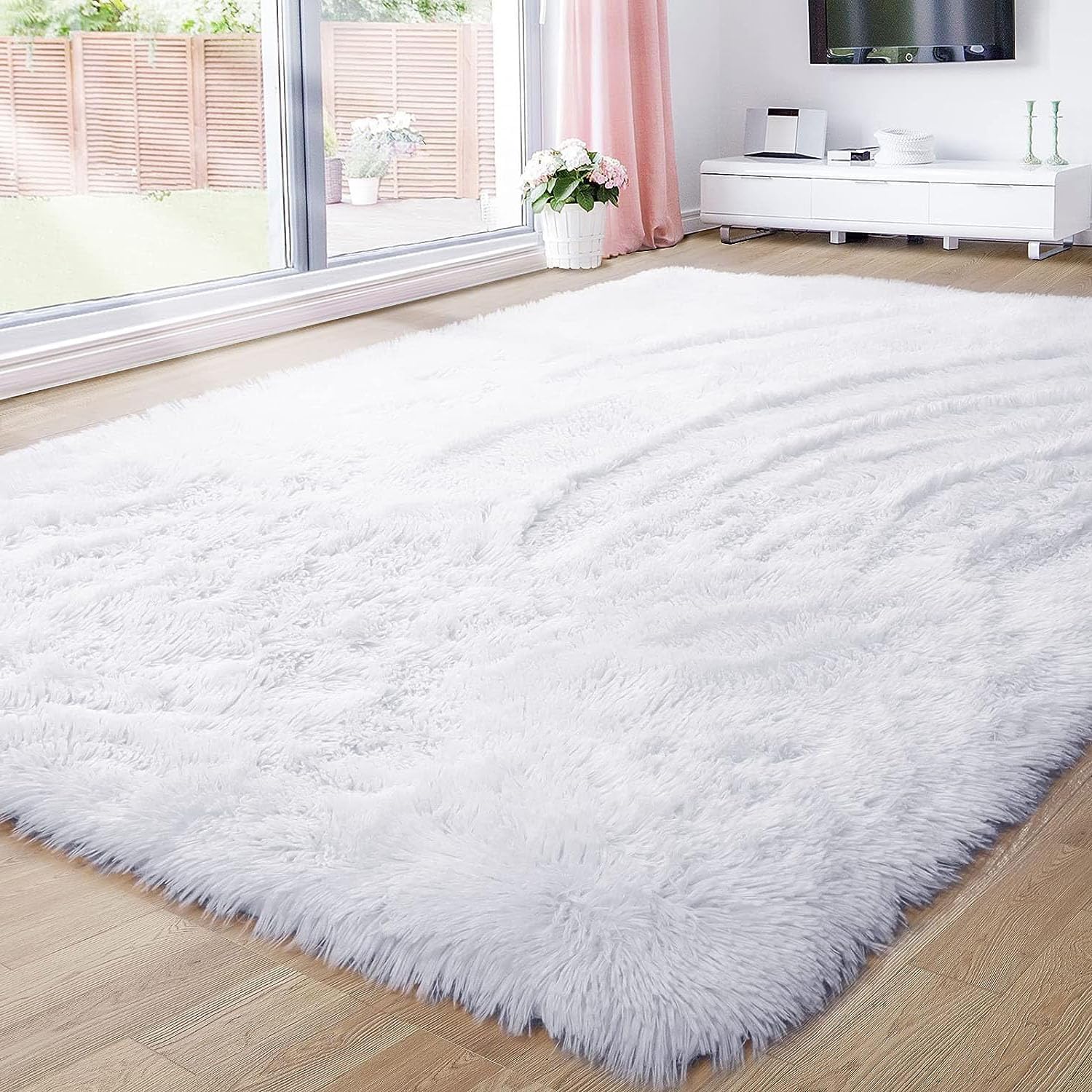 lightlux Alfombra Shaggy de pelo largo para salón, alfombra de pelo largo, alta calidad, fácil de limpiar, alta densidad de hilos, agua, para interiores, comedor o dormitorio, color blanco premium, 60