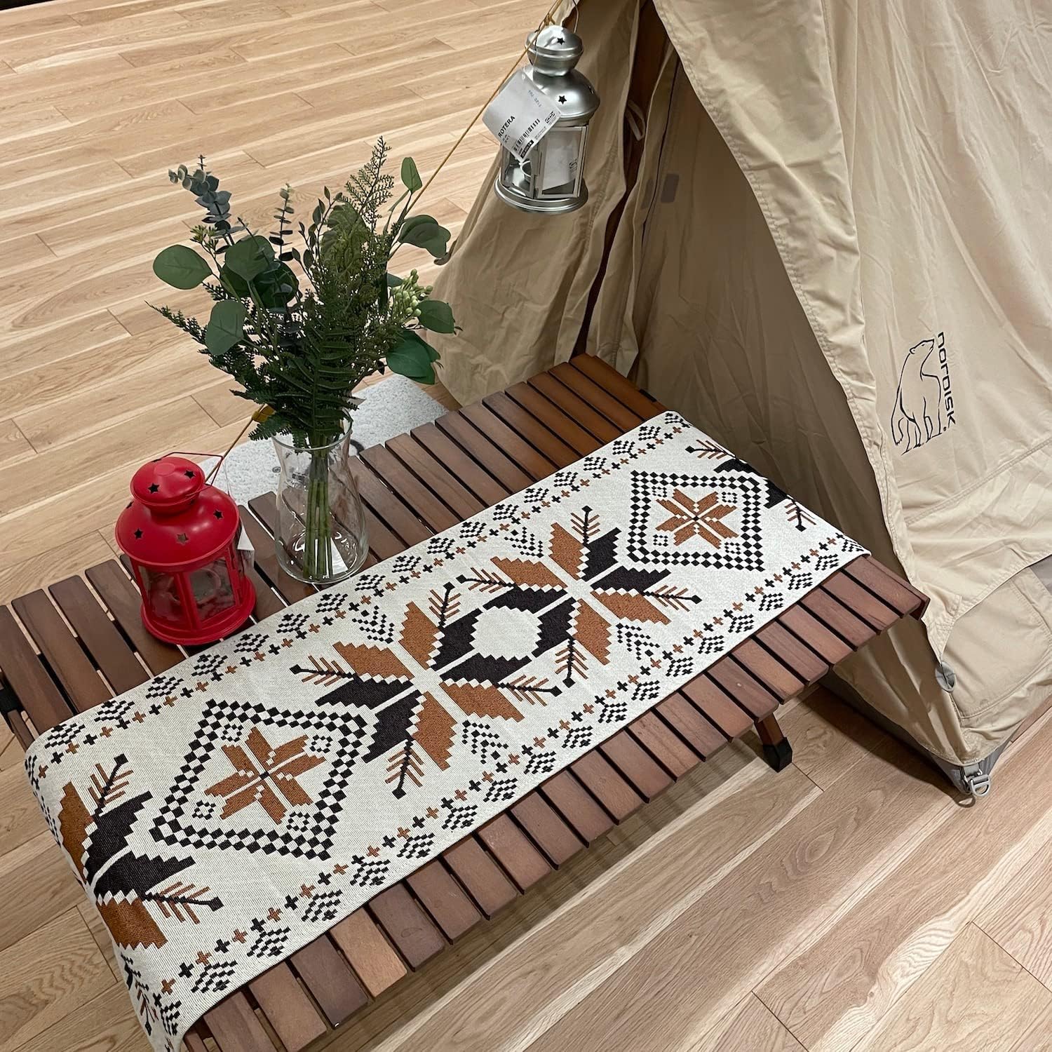 Amazon｜『キャンプ シーンをおしゃれに演出する』 オルテガデザインの