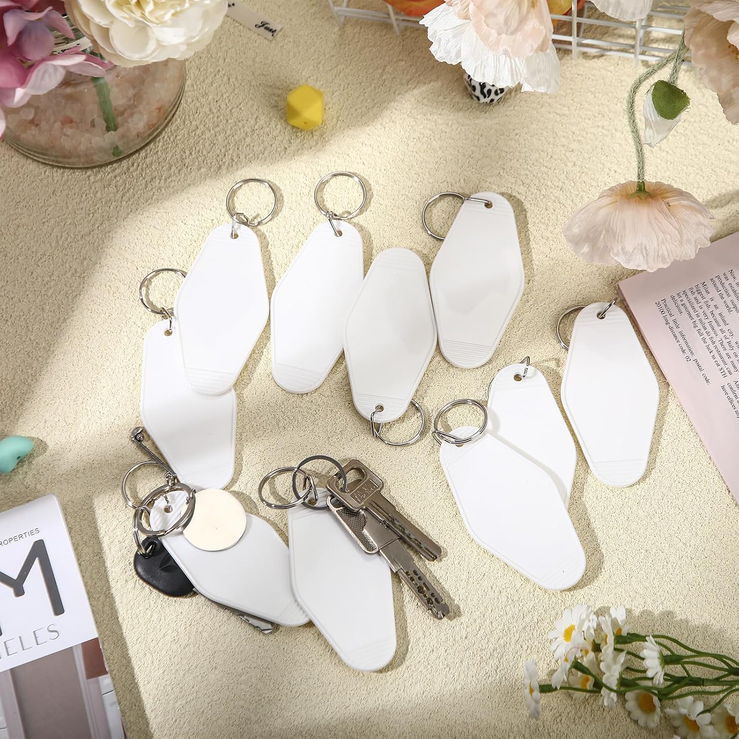 Pinkunn 50 Pcs Blank Motel Keychain Sublimation Vintage Blank Hotel Keychain Bulk for DIY Crafts Ornament - Image 4