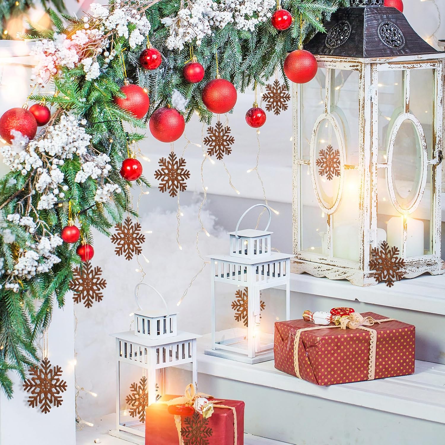 50 Pcs Christmas Rusty Snowflakes Metal Snowflake Decorations for Christmas Metal Snowflakes Ornaments for Winter Indoor Outdoor Xmas Tree Window Room Decorations(Classic)