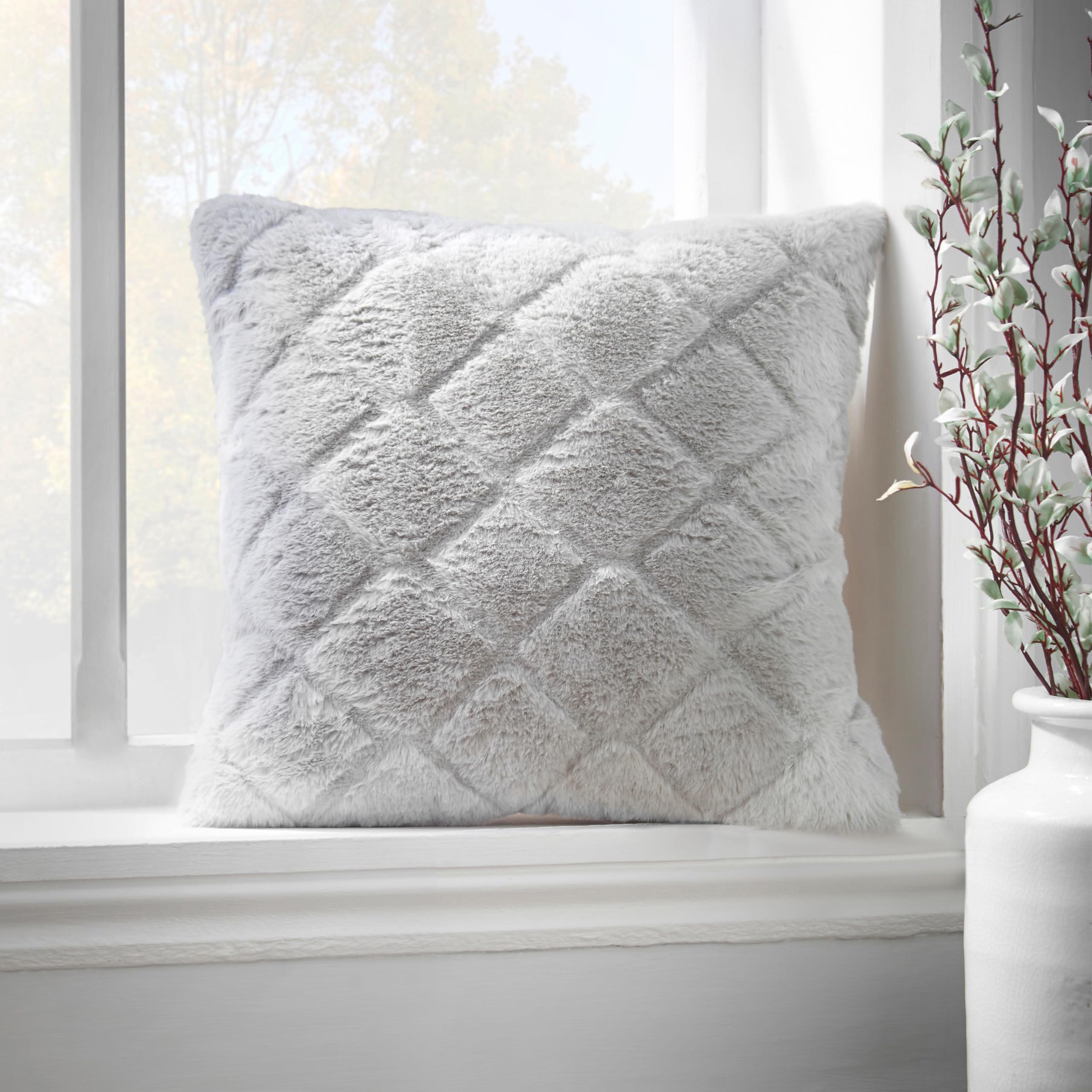 Catherine Lansfield 'Cosy Diamond' Cushion in Silver | Size: 43cm x 43cm