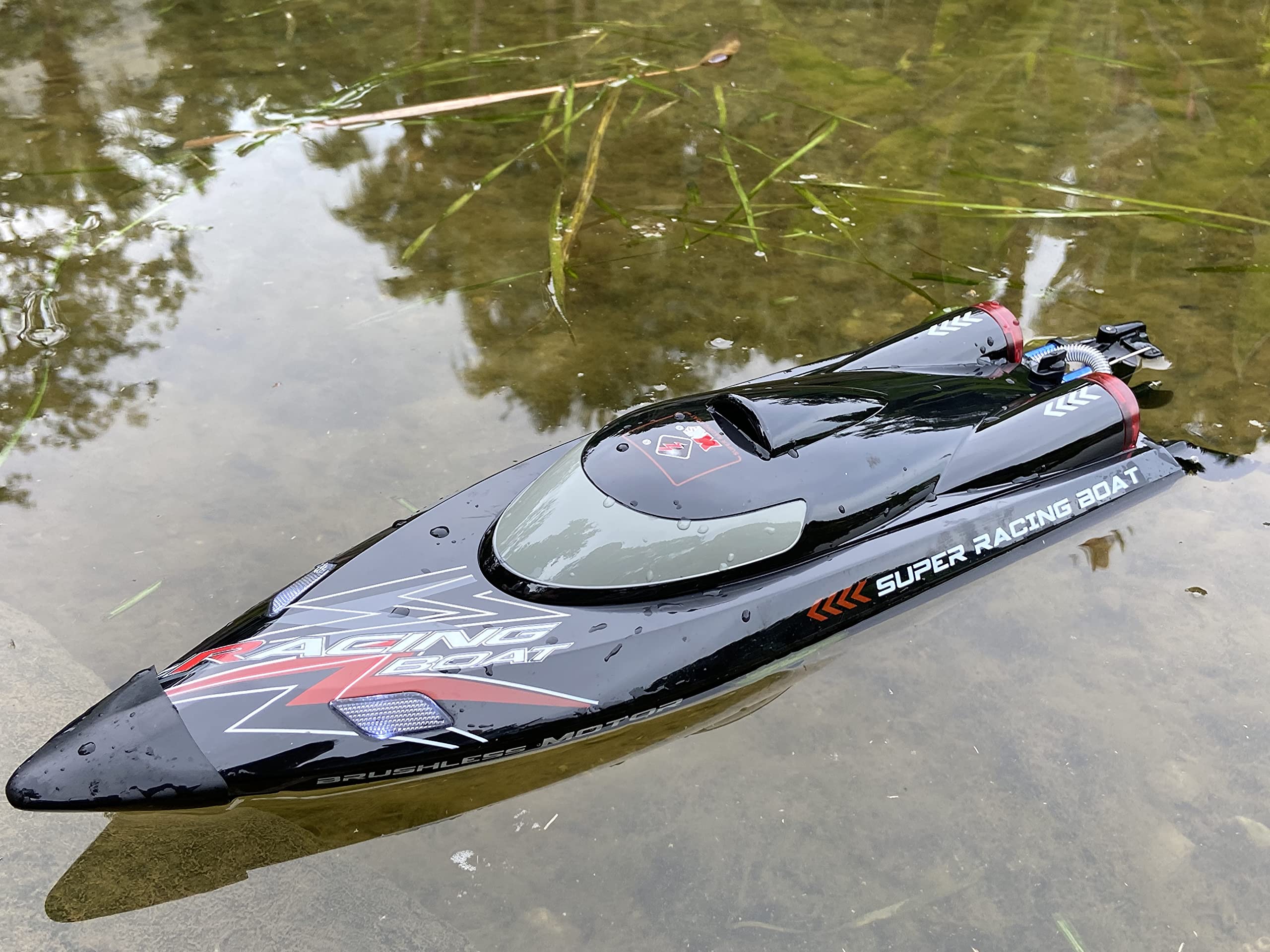 Boat Model RC High Speed Racing Boat Brushless Motor 55KM/h Large Hull 18.5 Inch (47CM) Entry Level Racing Boat with Front and Rear Navigation Lights