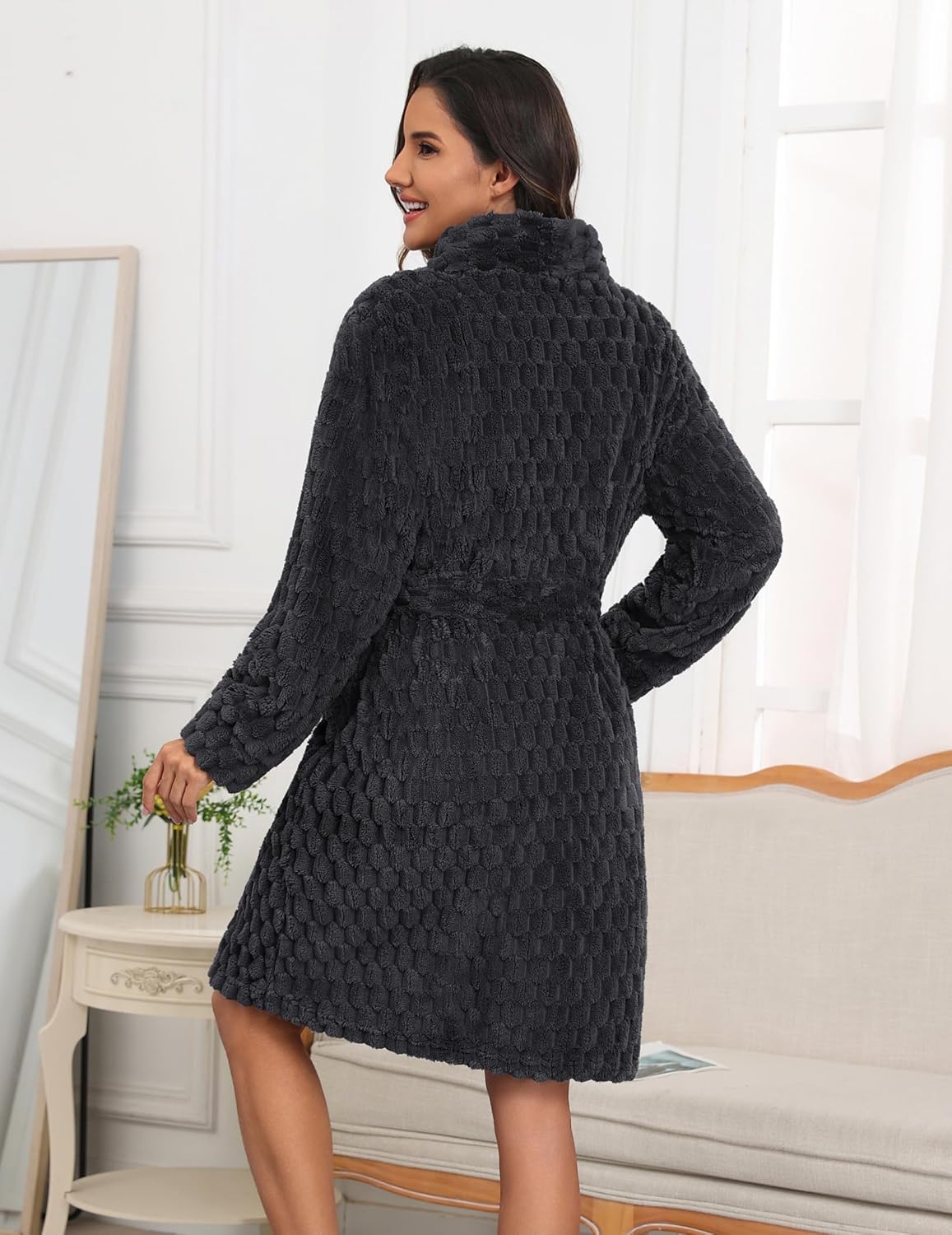 Ekouaer Women's Robes Short Plush Bathrobe Knee Length Warm Soft Jacquard Robe Winter House Coat with Pockets S-XXL - Image 6