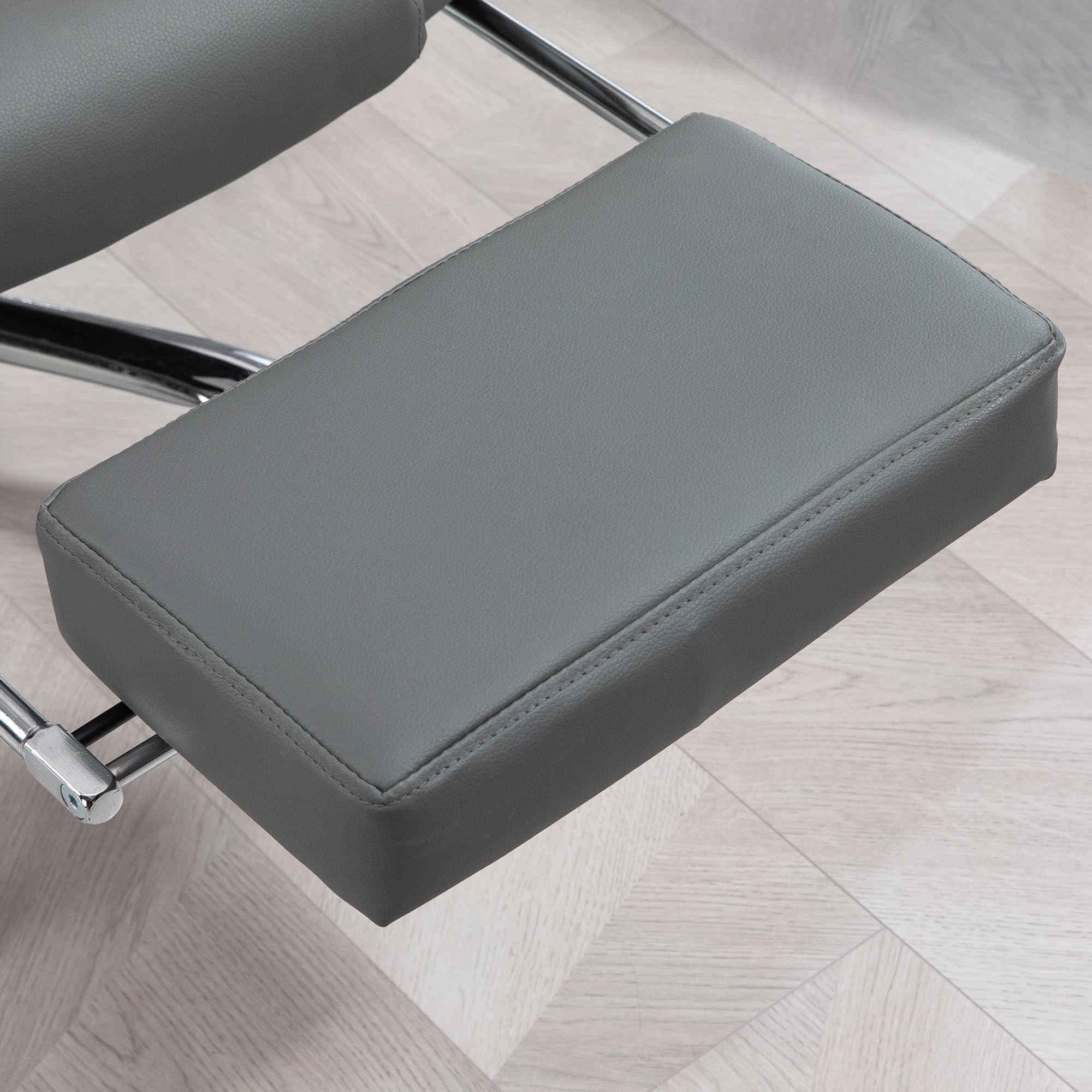 HOMCOM Bürostuhl Ergonomischer Schreibtischstuhl mit Lendenwirbelstütze, Armlehne, Fußstütze, Höhenverstellbarer Drehstuhl mit Wippfunktion, Kunstleder, Gepolstert Computerstuhl, Grau
