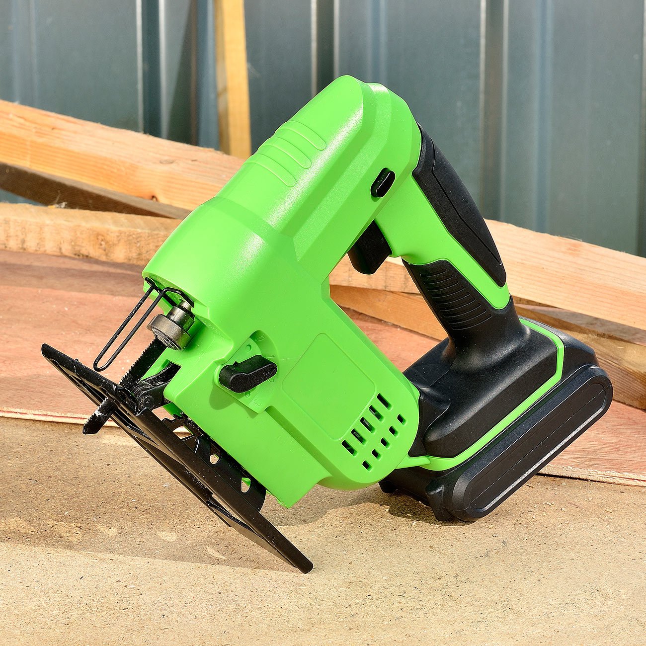 AGT Professional sierra de: Sierra de calar a batería, 20 Volt, (sin batería) (para madera y metal a, calar para madera, 18v)