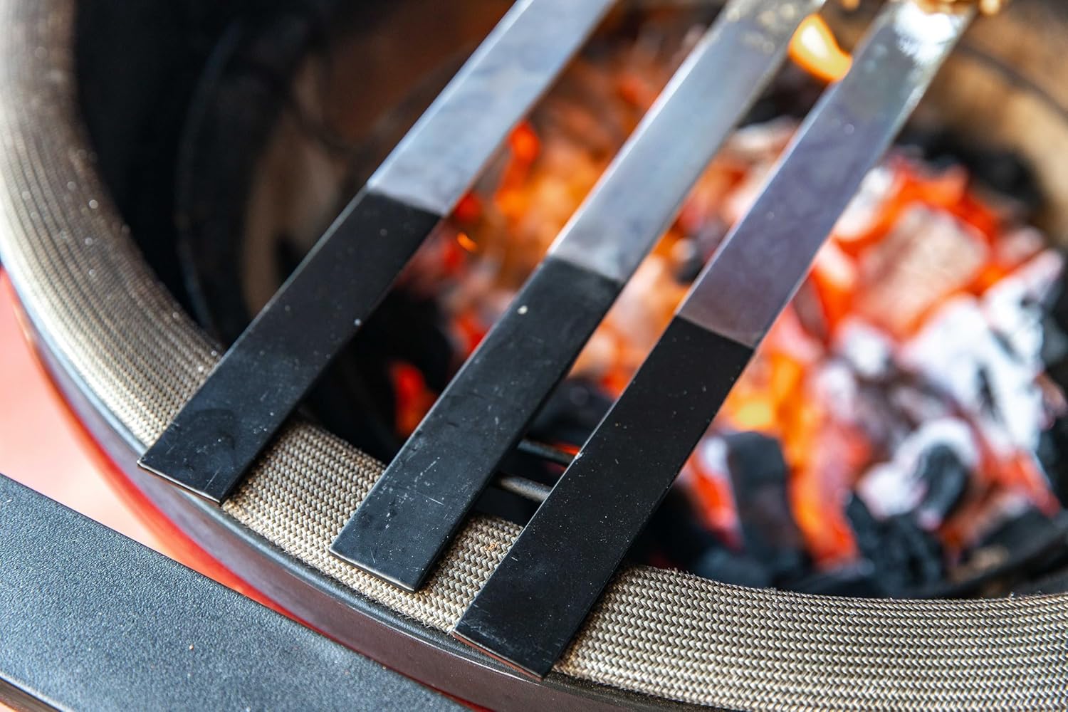 1-Inch Wide Stainless Steel BBQ Skewers – Set of 5 Flat Heavy-Duty Kabob Sticks for Grilling Tandoori, Koobideh, Kebabs – Heat-Resistant Handle, Storage Bag Included – India’s BBQ - 22 inches