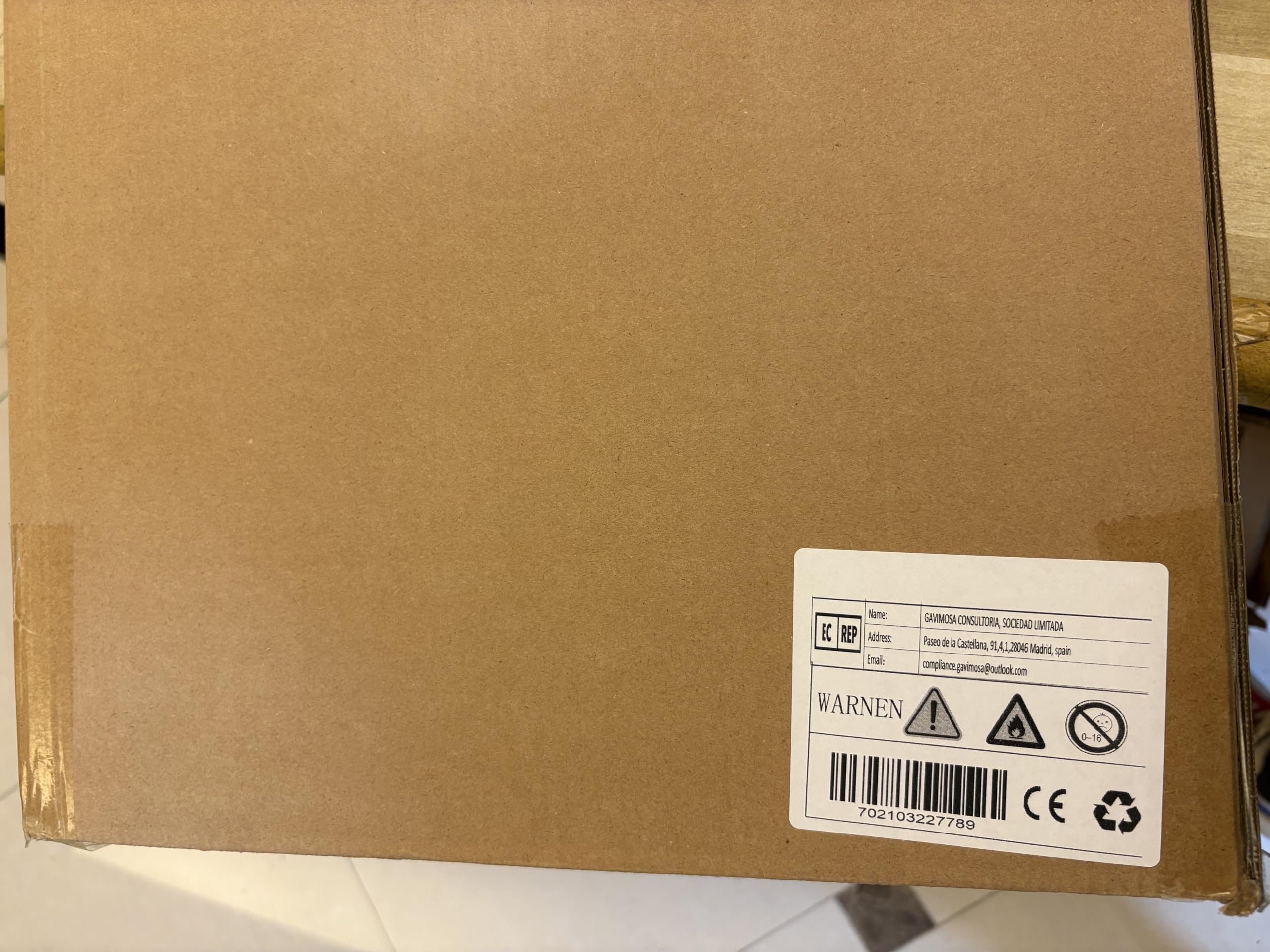 Kükenaufzuchtbox aus Kiefernholz, Kükenheim mit Thermostat, 2 Wärmelampen, Belüftung, Schiebetür & 4 Bremsrollen, Brutkasten für Küken, Hamster und Wachteln (80x40x40cm)