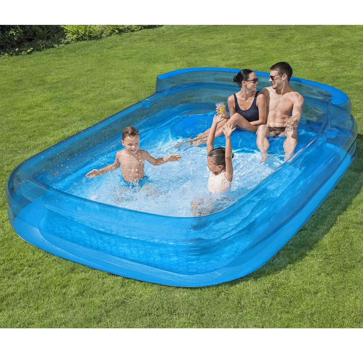 Family Lounge Pool | NAEM