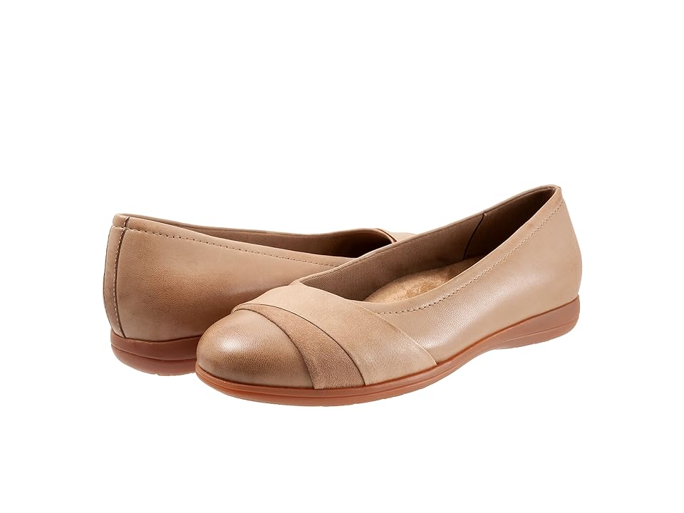 Trotters Danni (Sand) Women's Shoes INTERNATIONAL SHIPPING