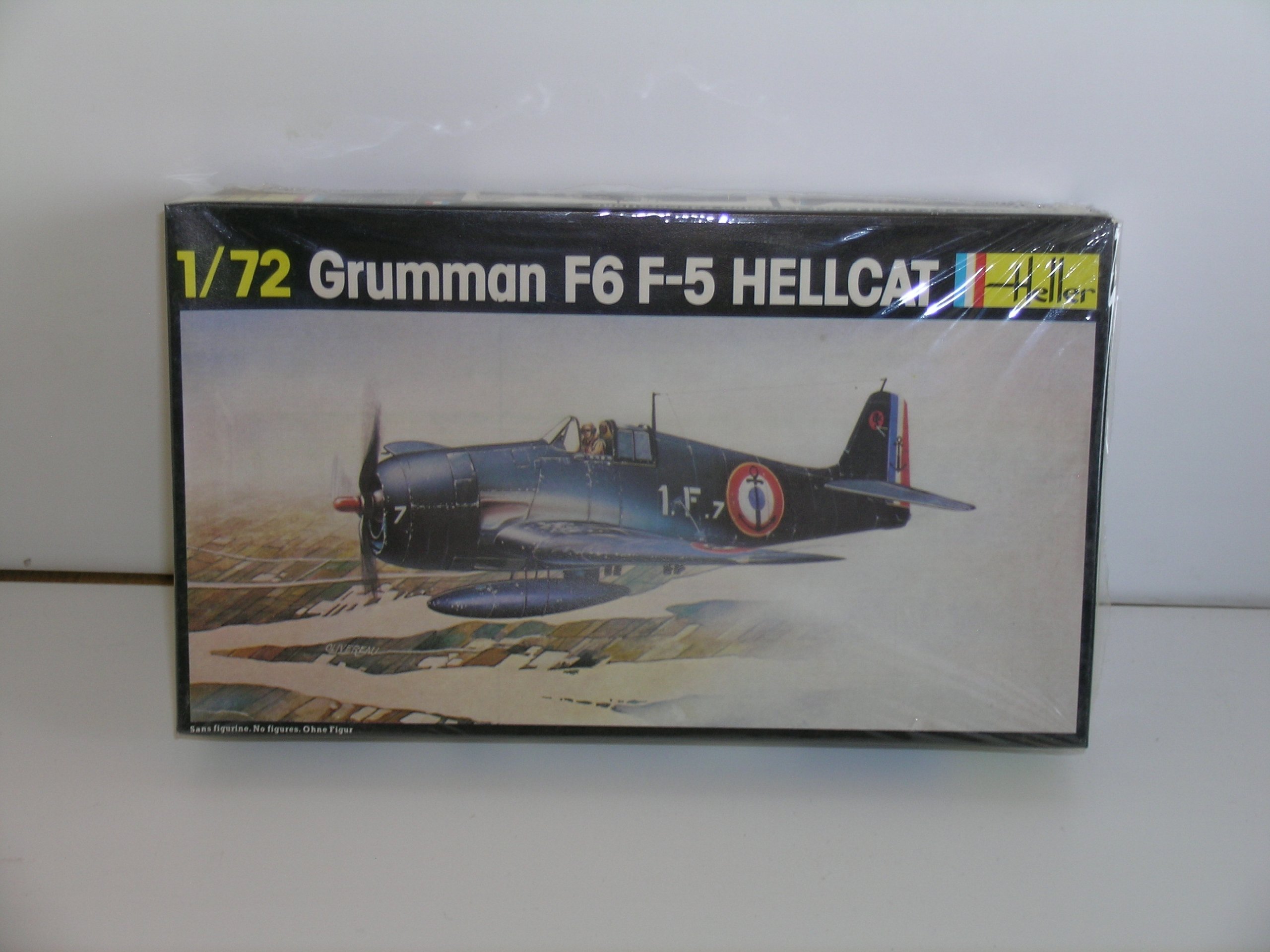 Heller "U.S. Grumman F6F-5 Hellcat" Plastic Model Kit