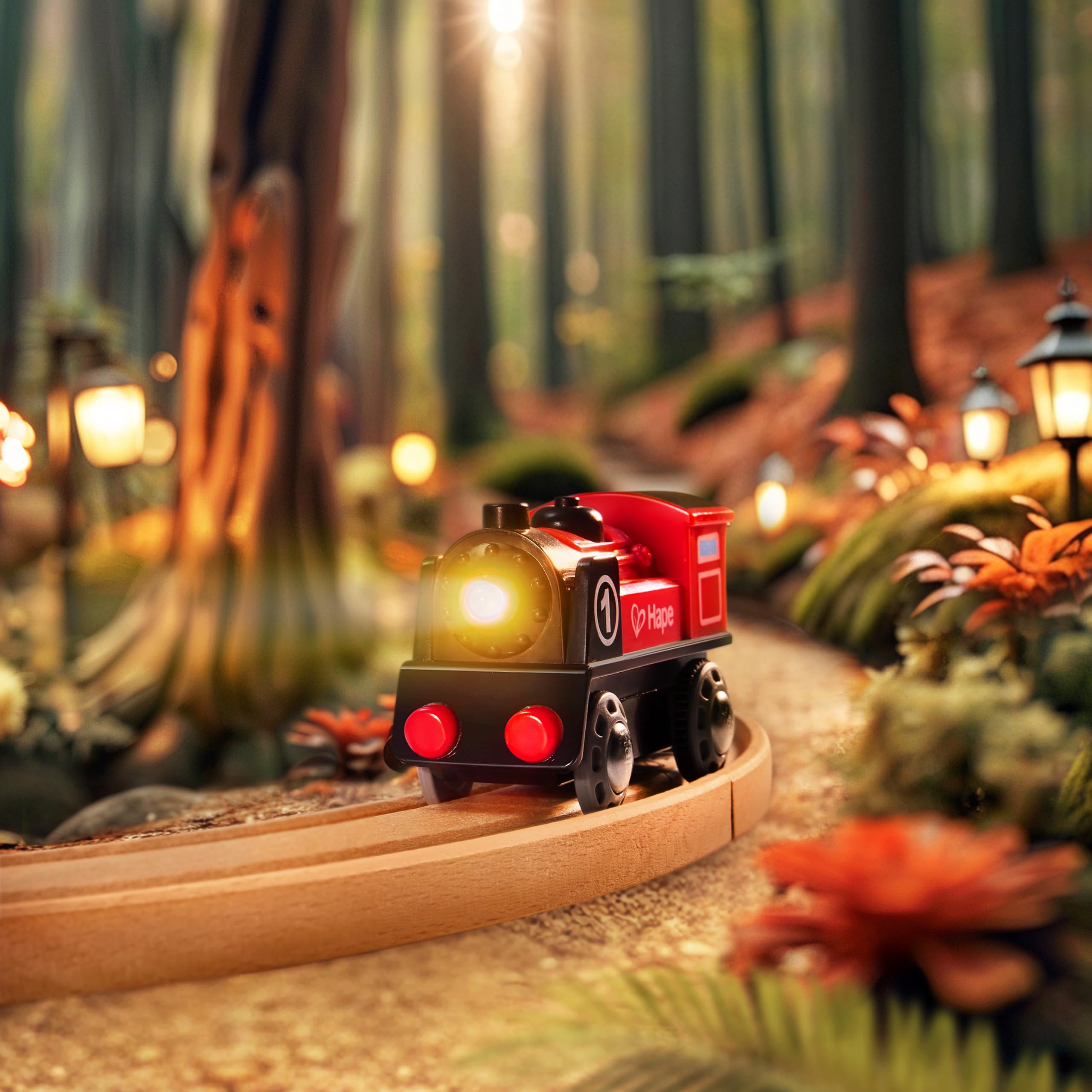 Hape Eisenbahn Set XXL, Zug Starter Set mit großem Schienen Ausbau, Zubehör & Lok Erweiterung, Holzeisenbahn Komplettset ab 3 Jahren