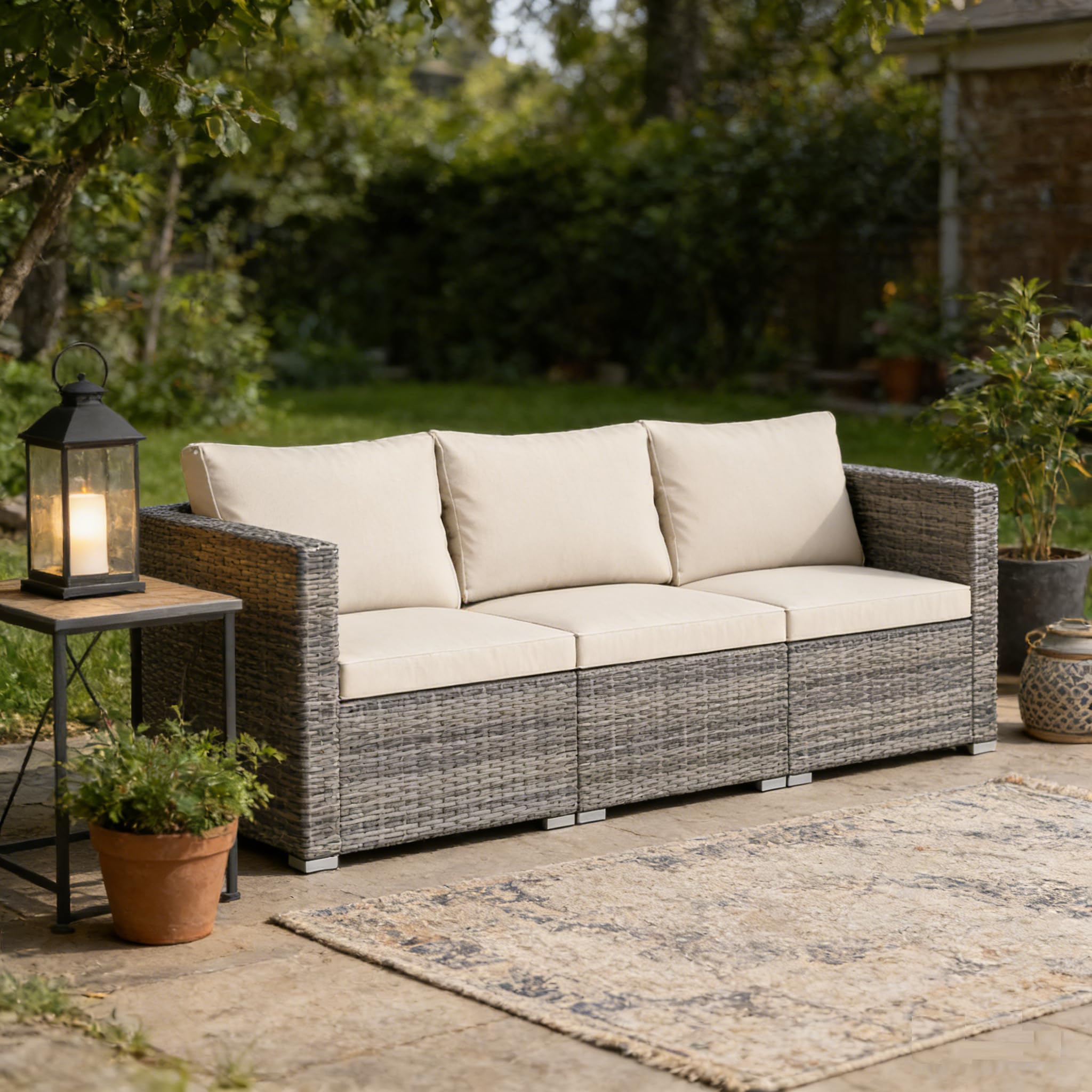 GIANTEX Divano da Giardino a 3 Posti in Rattan con Cuscino Imbottito, Mobili per Terrazza e Balcone, Colore Beige/Grigio, 193 x 67 x 61,5 cm (Beige)