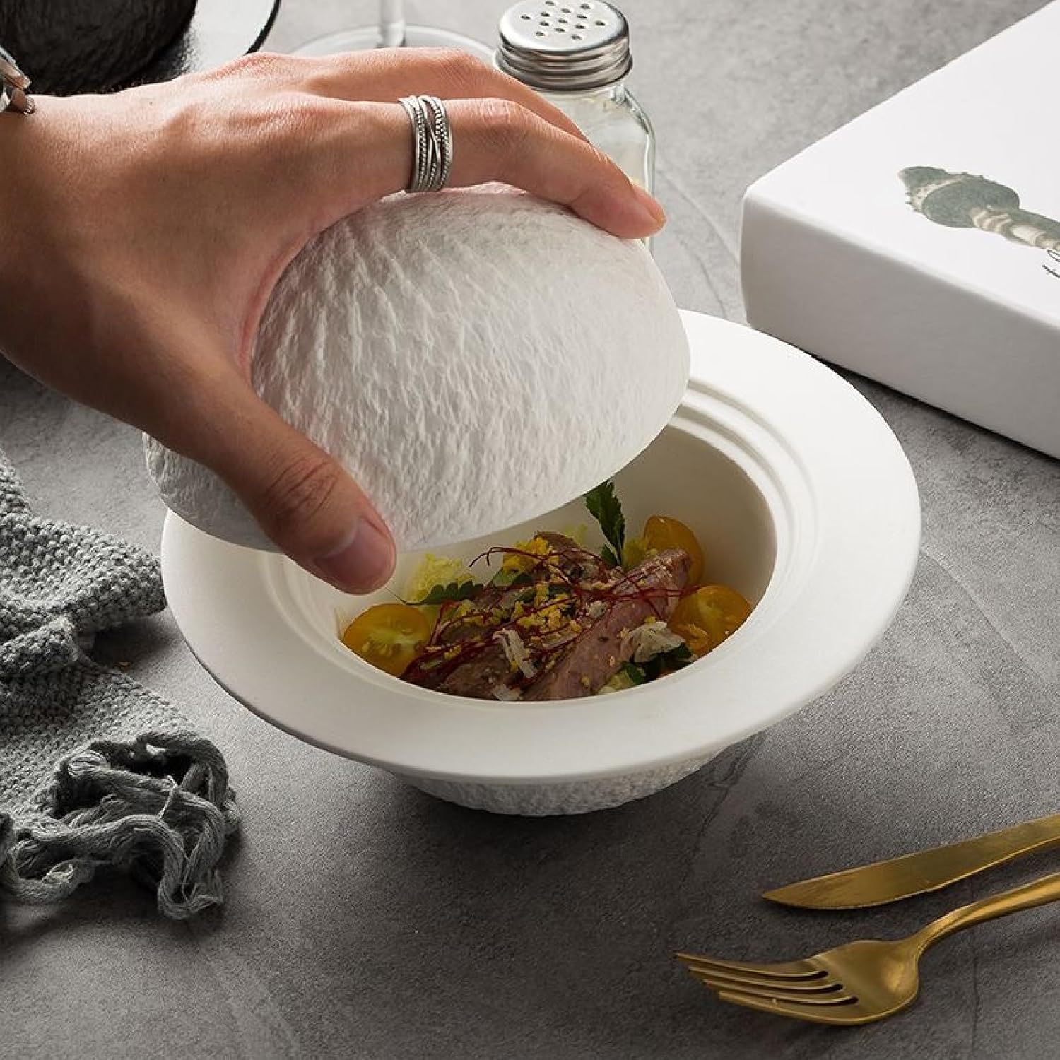Creative Planet Galaxy Bowl, Imitation Volcanic Stone Ball Plate, Round Planet Ceramic Bowl, Creative Moon Tableware for Kitchen Party Dining(White)