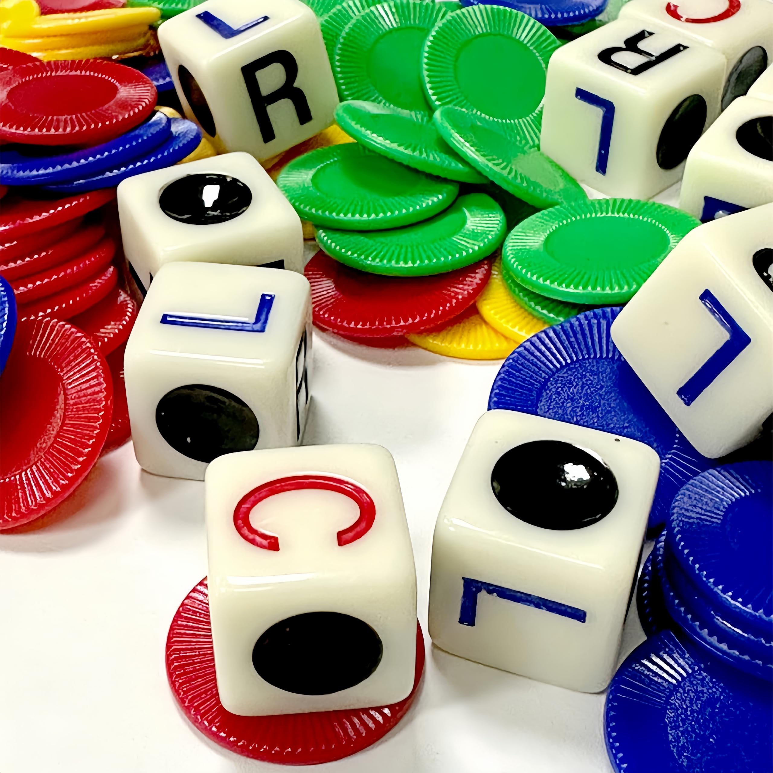 HONGLINSONG Left Right Centre Dice Game, Funny Dice Games with 3 Dices + 24 Colorful Chips - Image 4