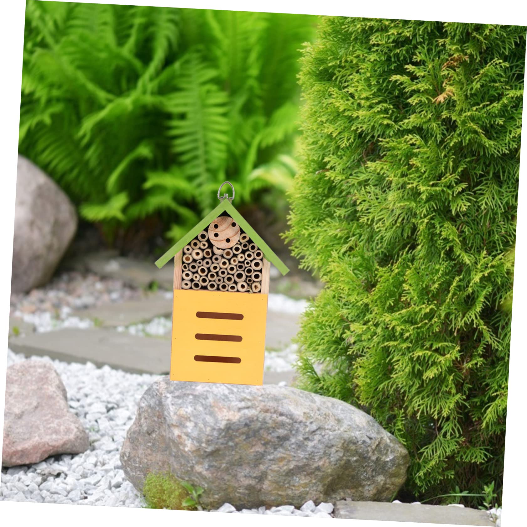 ifundom Casetta per Insetti in Legno Verde, Stile Baita, per Giardino Attira Insetti Utili e Favorisce L’impollinazione Naturale All’aperto