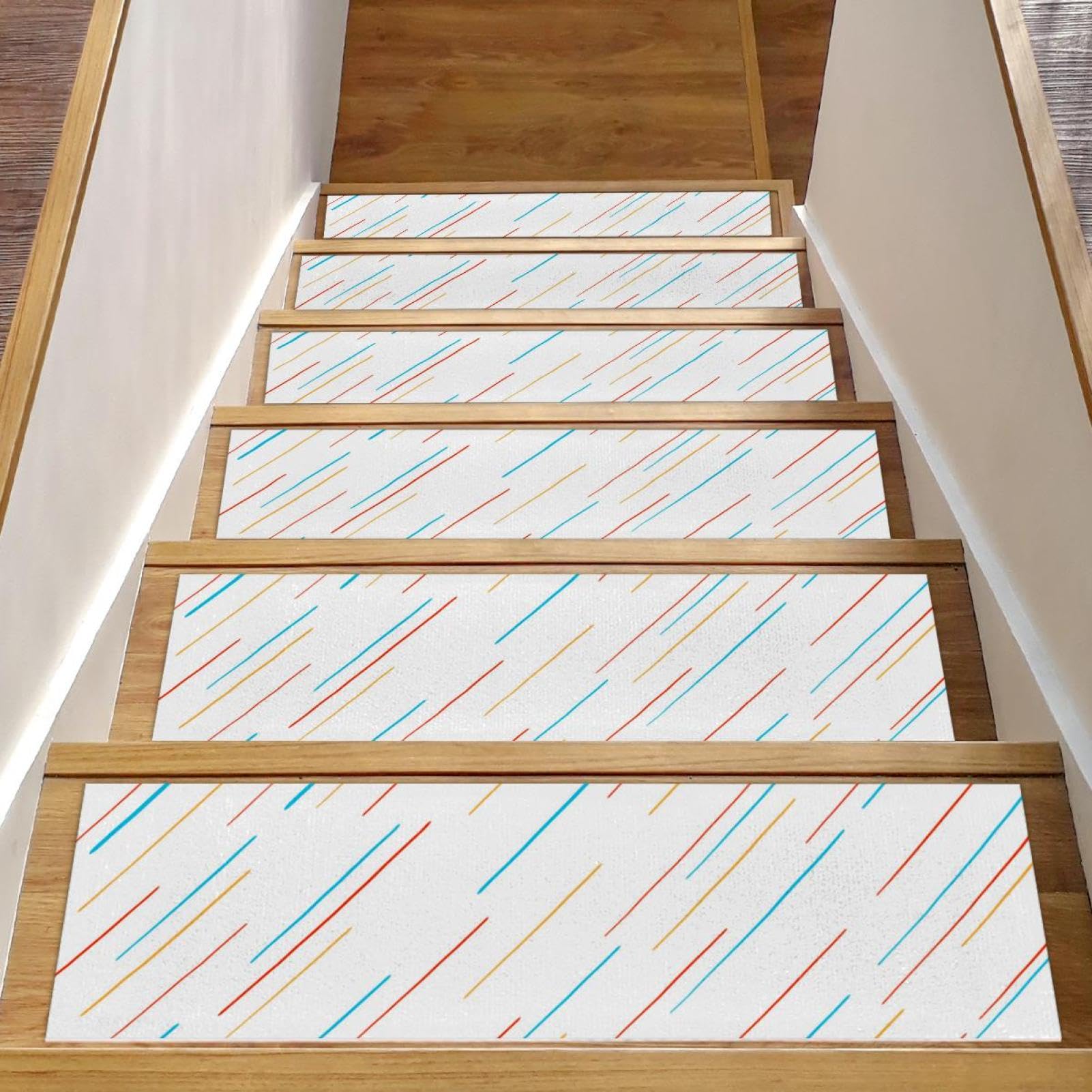 Tapis d'escalier antidérapants pour sécuriser les marches en bois de votre maison