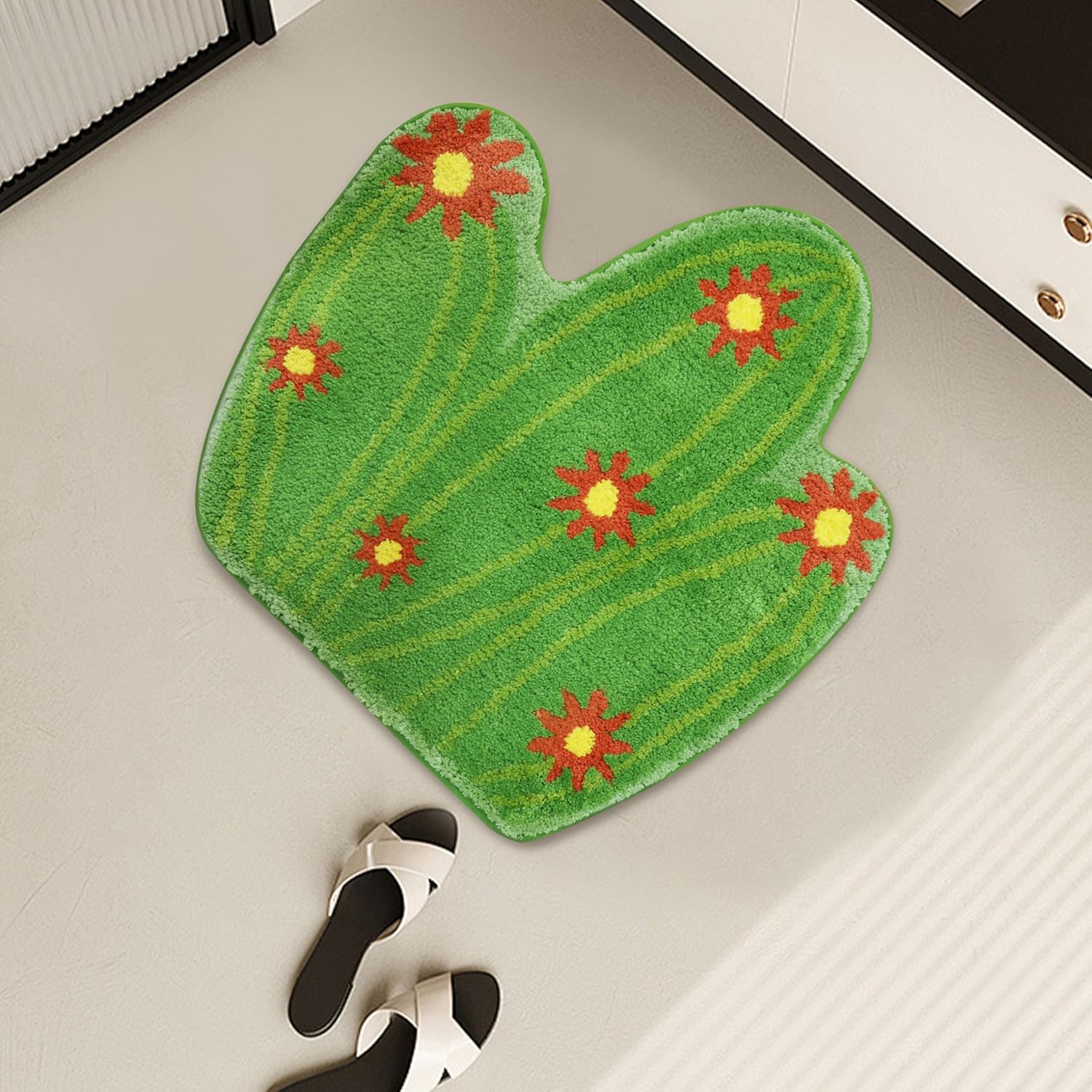 Cactus Decor Green Cactus Bath Mat Non Slip Bathroom Rug, Absorbent Cool Cute Rug for Bedroom Kitchen Living Room Home Decor