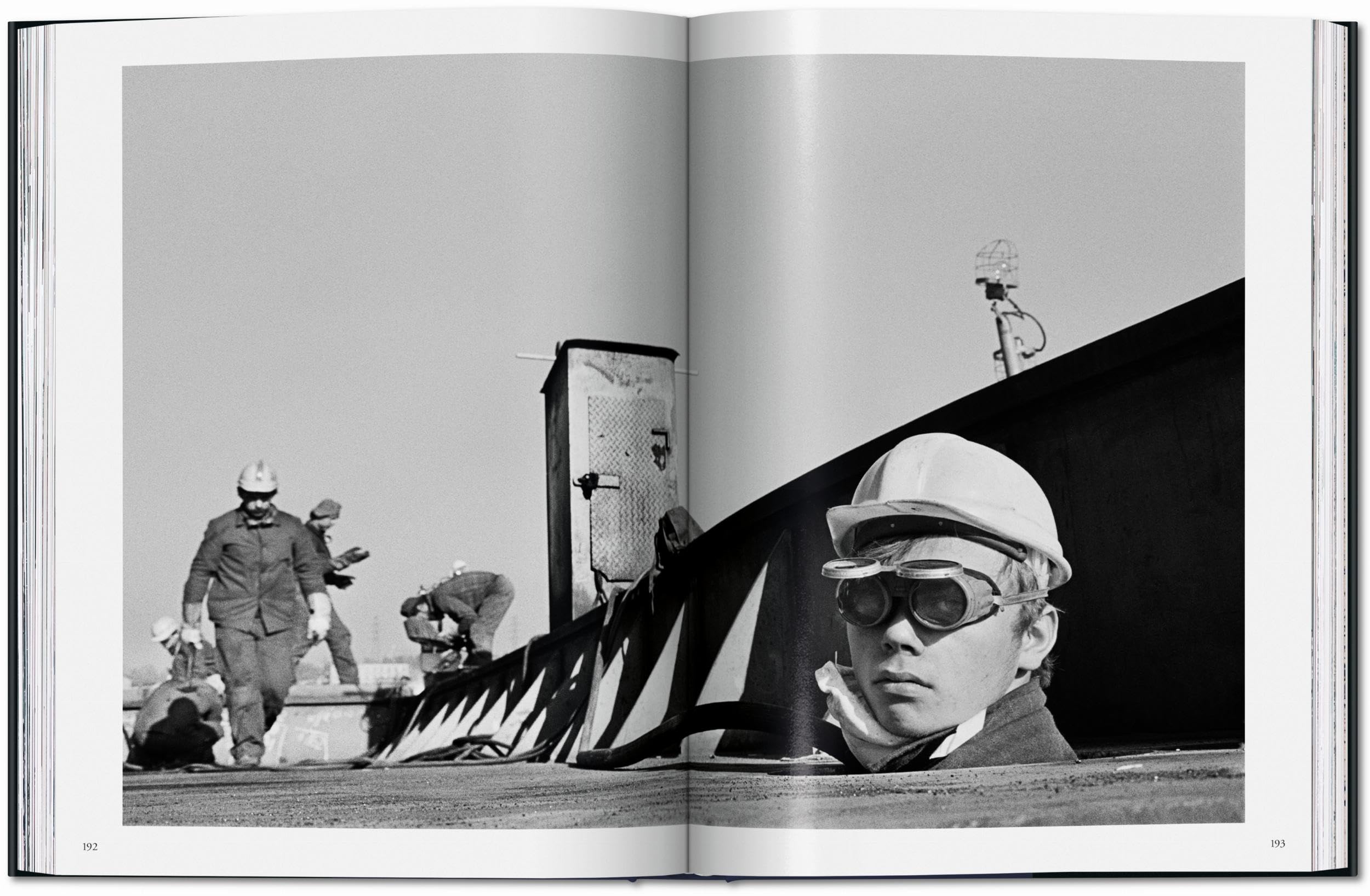 Sebastião Salgado. Workers. An Archaeology of the Industrial Age (Photography Book)