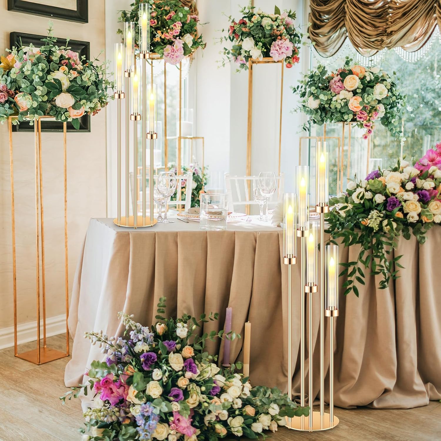 MYOYAY Set di 4 candelabri da pavimento a 5 bracci, alti 100 cm, centrotavola per tavoli, set di candelieri in metallo con paralume in acrilico, per feste di nozze, decorazione della casa (oro)