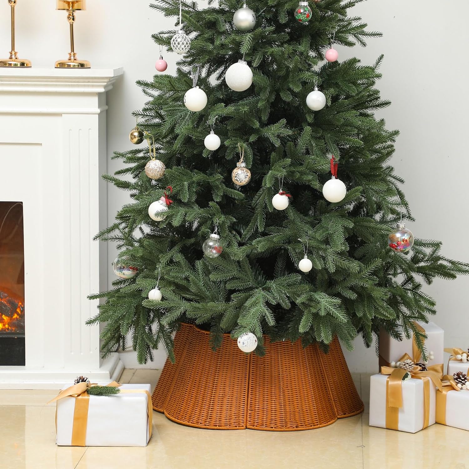 Woven Scallop Christmas Tree Collar, 27.95 Inch Large Rattan Christmas Tree Ring Farmhouse Rustic Base Cover Natural Woven Skirt for Xmas Home Decorations