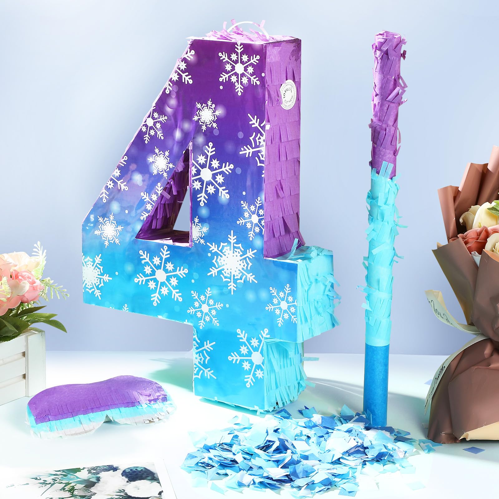Skylety Décorations d'anniversaire en forme de flocon de neige - Piñata numéro 4 avec bâton - Bandeau pour les yeux et confettis - Décoration de fête d'anniversaire - Princesse d'hiver
