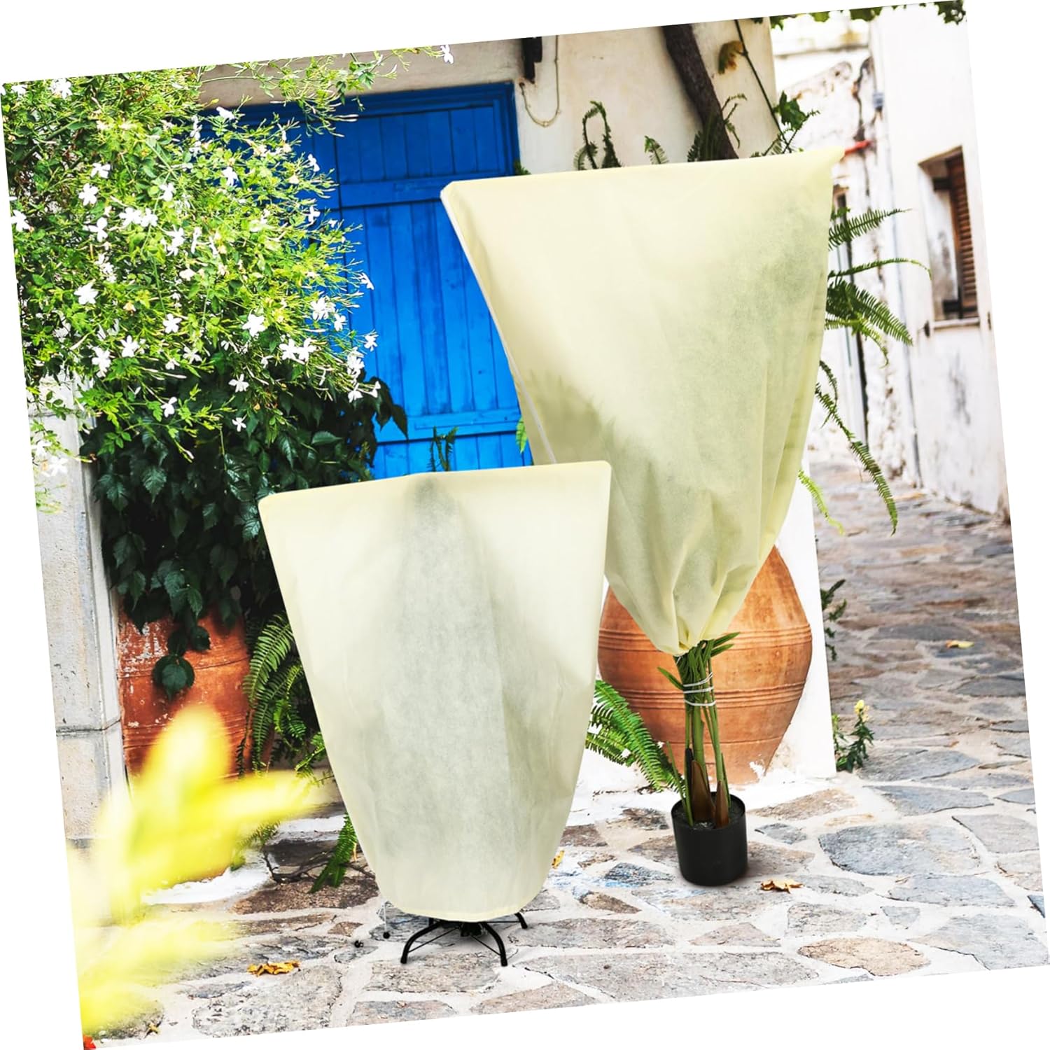 2pcs Winter Plant Covers Zipper Plant Protectors for Frost Breathable and Thermal Design