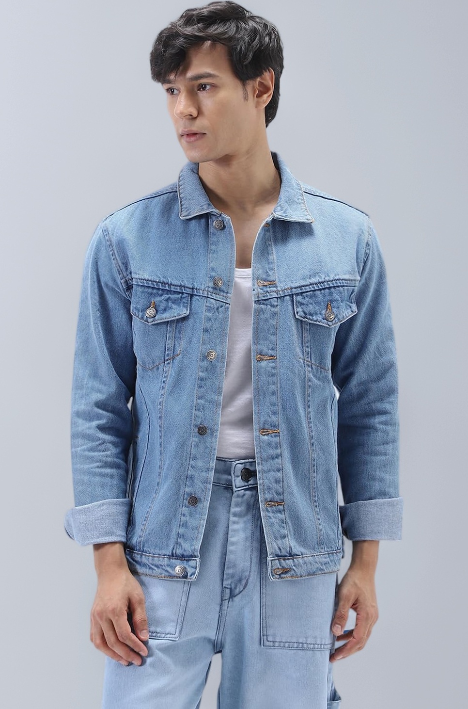 - Men's Regular Fit Washed Full Sleeve Denim Jacket
