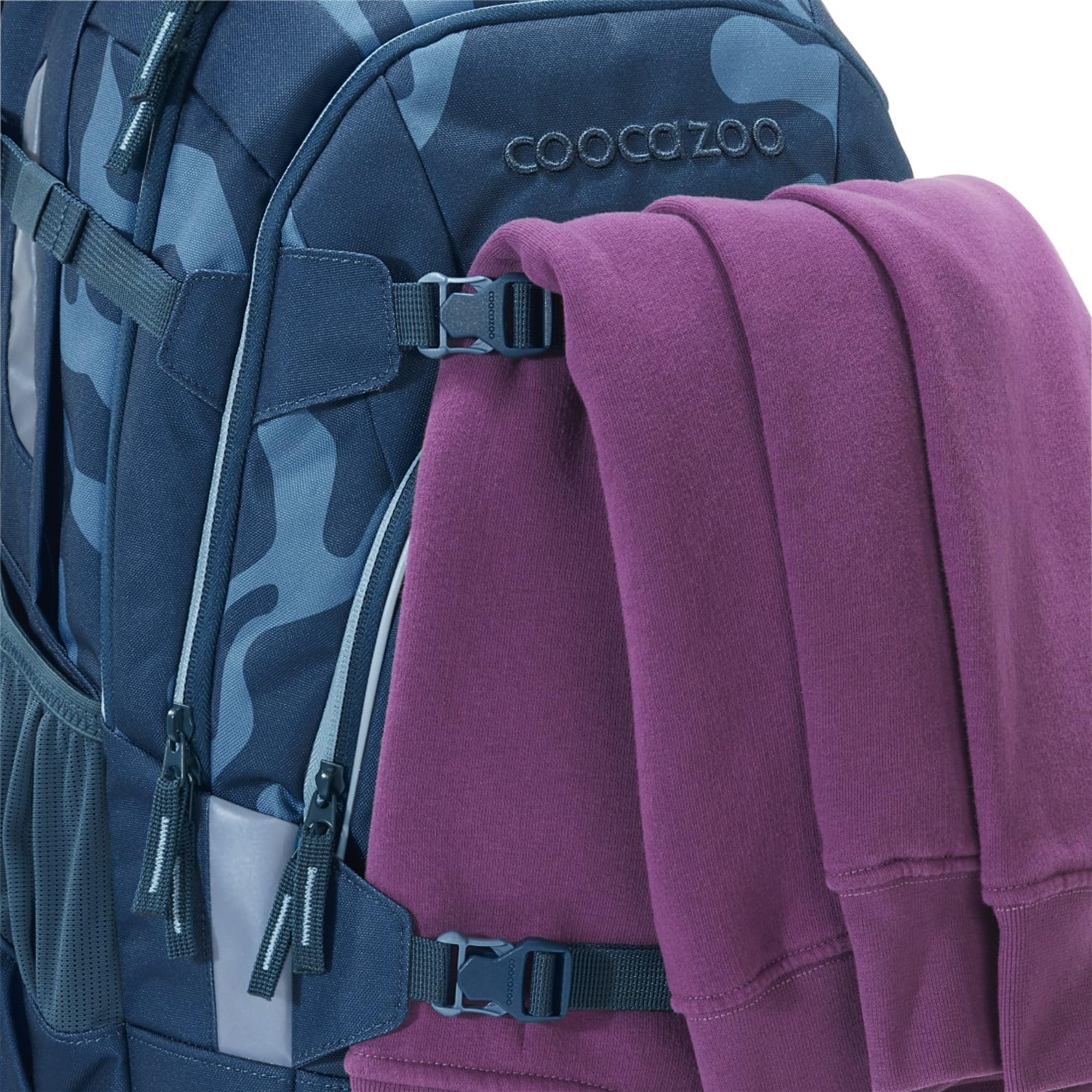 coocazoo Schulrucksack-Set Mate Breaking Waves, blau, 3-TLG. | ergonomischer 30L Tornister, höhenverstellbar mit Hüftgurt, für Kinder ab der 5. Klasse, inkl. Federmäppchen und Sporttasche