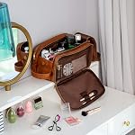 Elviros Sac de toilette pour hommes, PU Kit Dopp Travel en cuir (Brown, Small) ► Organisateur de grande capacité pour les articles de toilette, les articles essentiels de rasage et les accessoires de toilettage, gardant les objets de voyage soigneusement stockés.