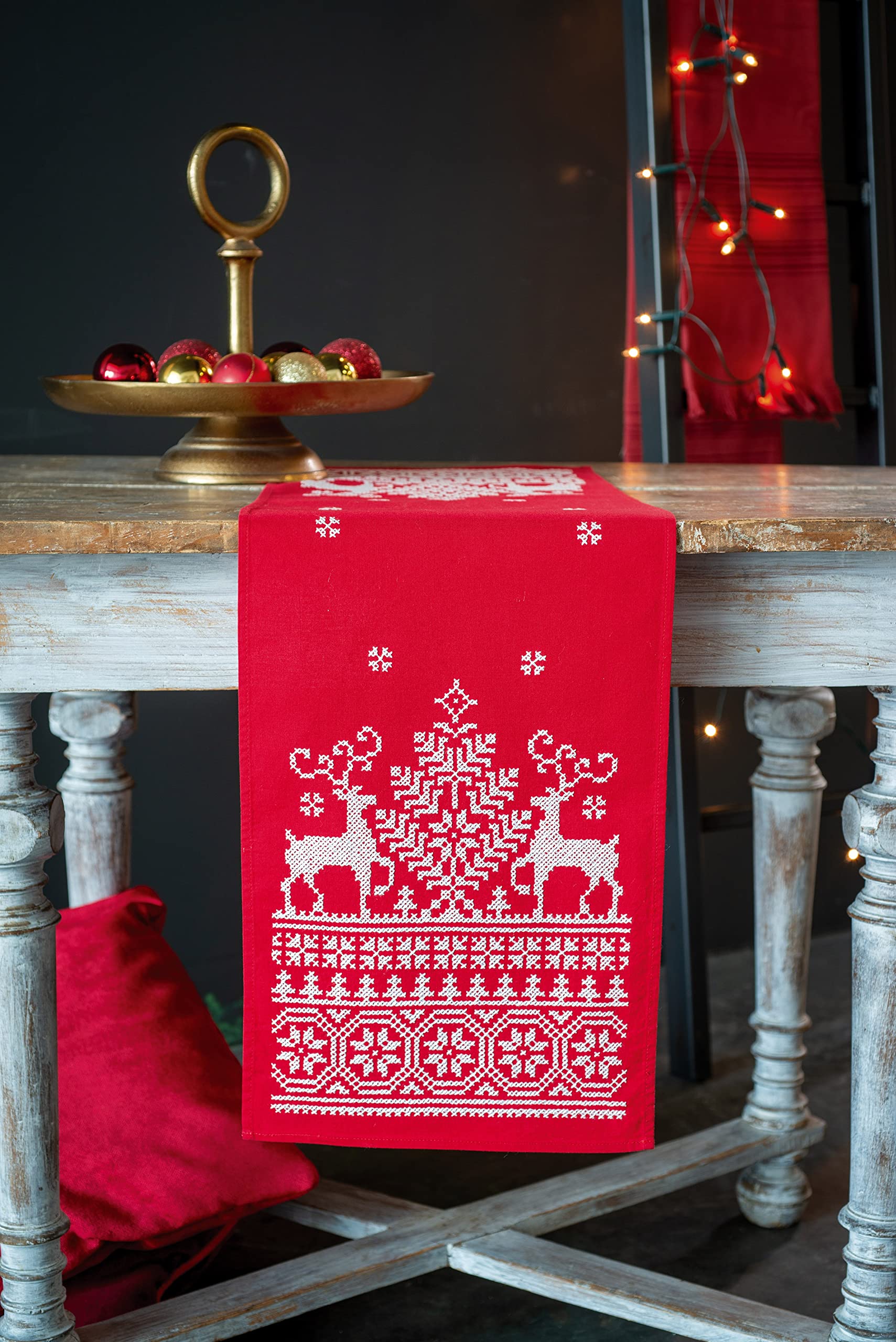 Vervaco Reindeer Table Runner Kit