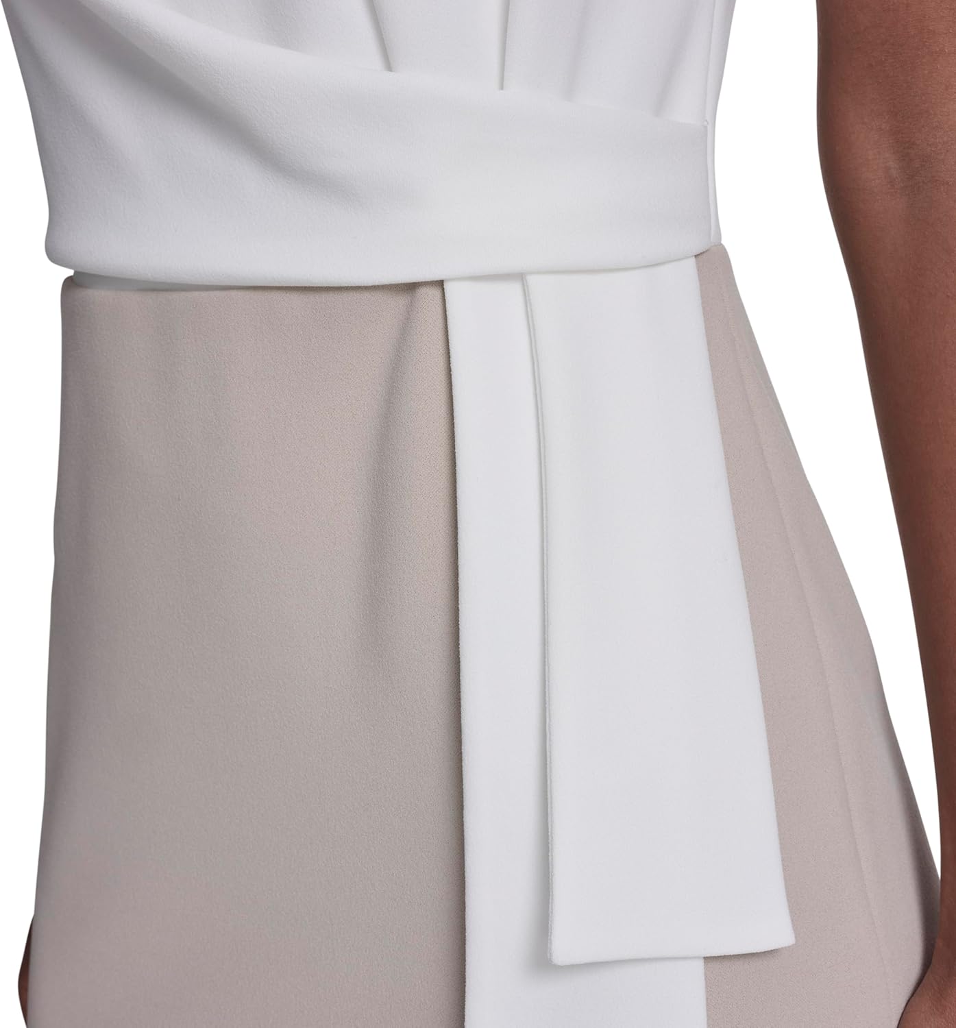 Tommy Hilfiger Women's Sleevless Boat Neck Fold Detail Crepe Sheath Mini Dress