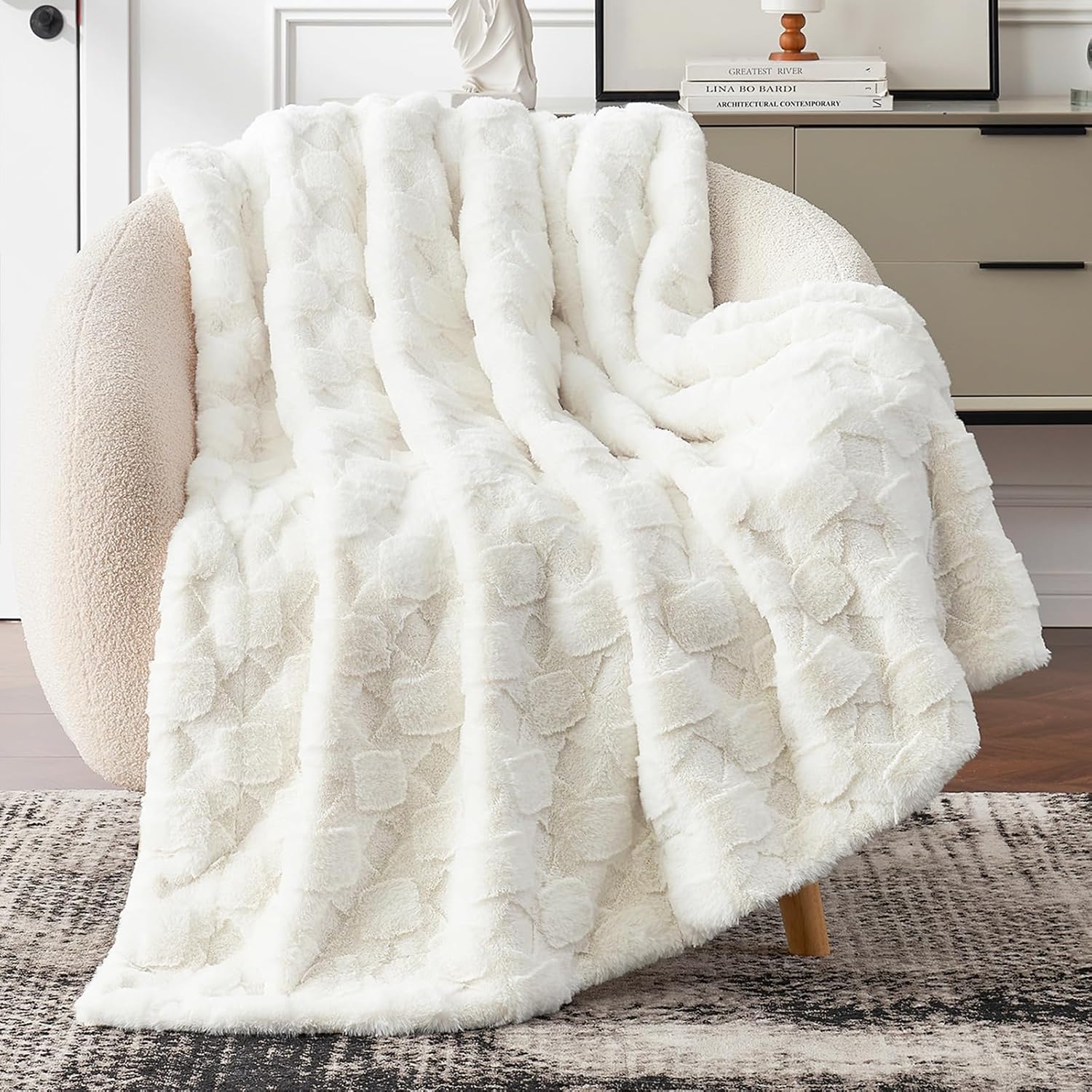 Cozy Bliss Faux Fur Textured Throw Blanket for Couch Super Soft Fuzzy Checkered Bed Blanket Gift for Women Premium 3D Geom Jacquard All Season Use Cream White 50"*60"