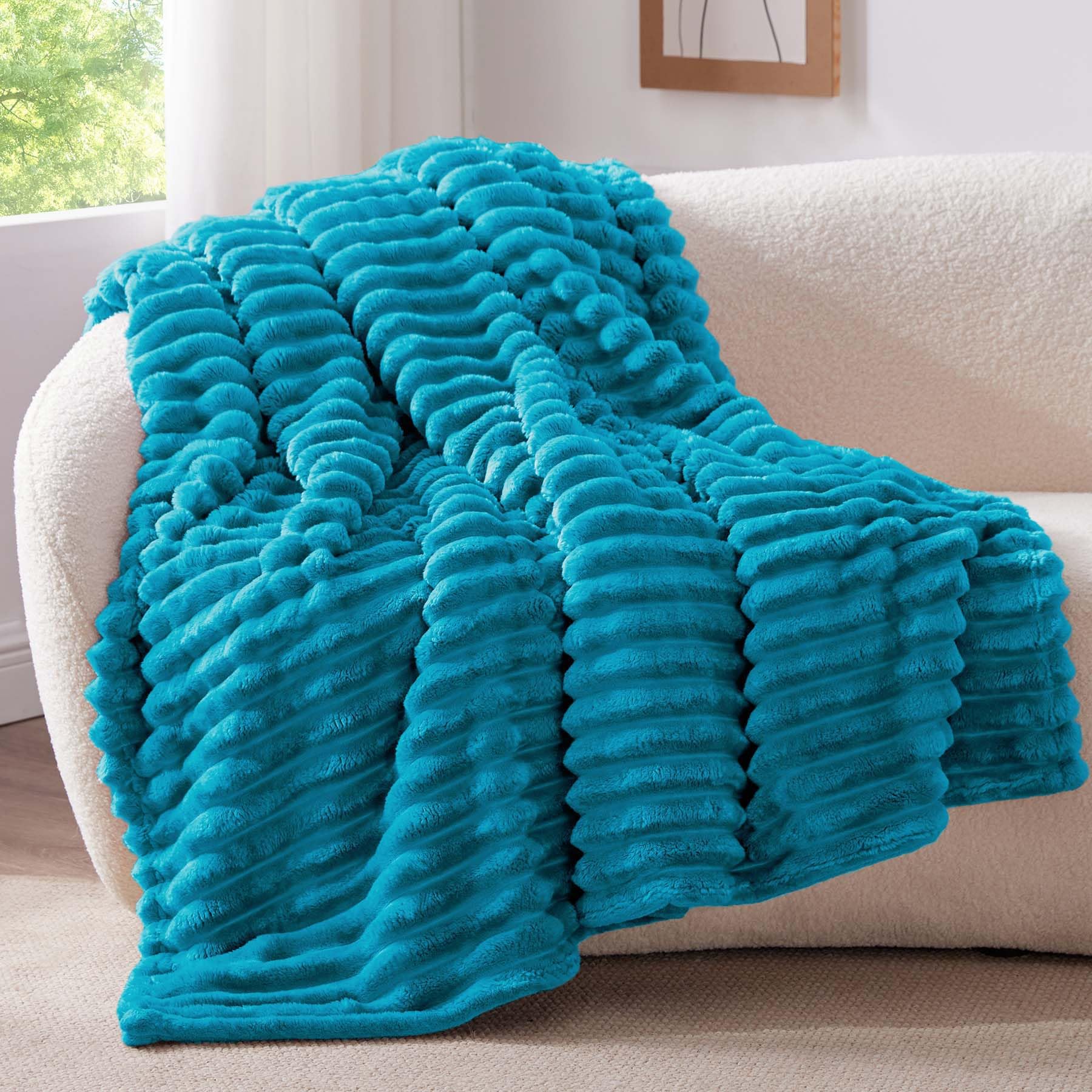 BEDELITE Kuscheldecke Flauschig Decke 150x200 - weiche XL Flanell Decken Türkis für Couch, Deko Streifen Cord Fleecedecke als Couch Überwurf für Wohnzimmer, Twin Blanket Wide Use