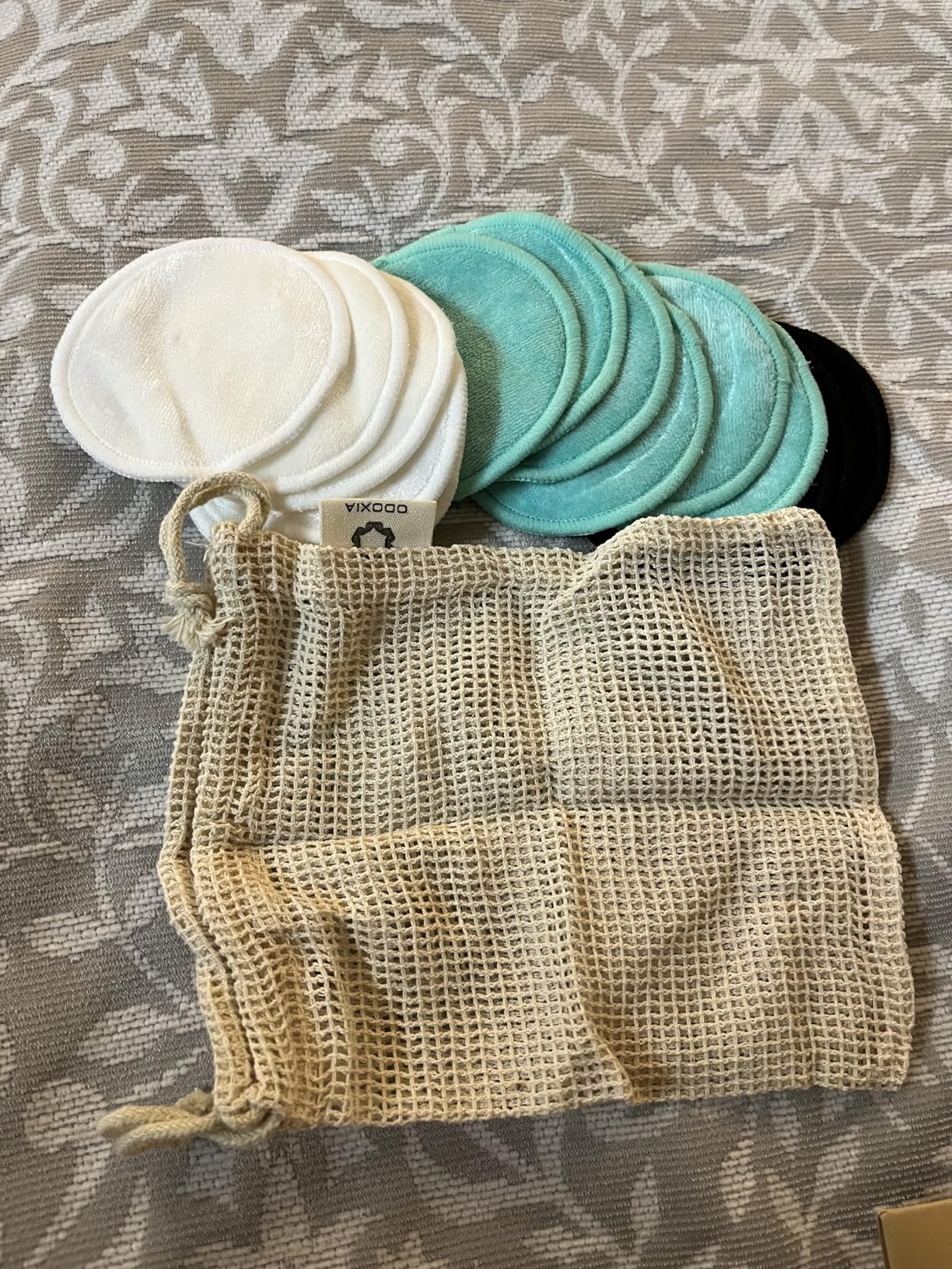 ODOXIA Reusable Makeup Remover Pads | Eco Friendly & Zero Waste Cotton Rounds | Beauty Products | 15 Natural & Organic Face Pads with Laundry Bag | Soft for All Skin Types | Bamboo Wipes for Facial Cleansing