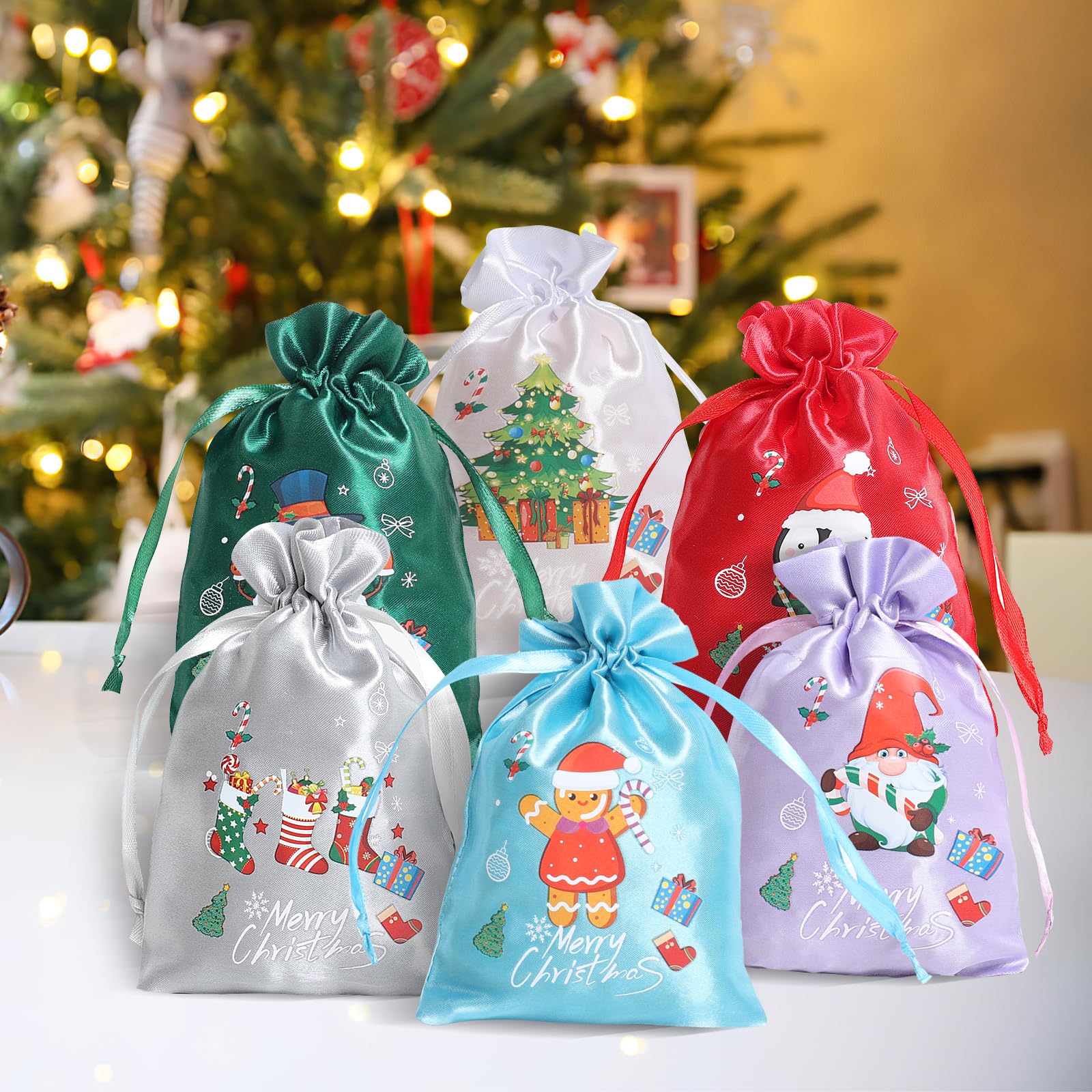 24 Stück kleine Weihnachtstüten mit Kordelzug, niedliche Satin-Geschenktüten für Weihnachten, Adventskalender, verschiedene Leckerli-Taschen für Winterurlaub, Partygeschenk