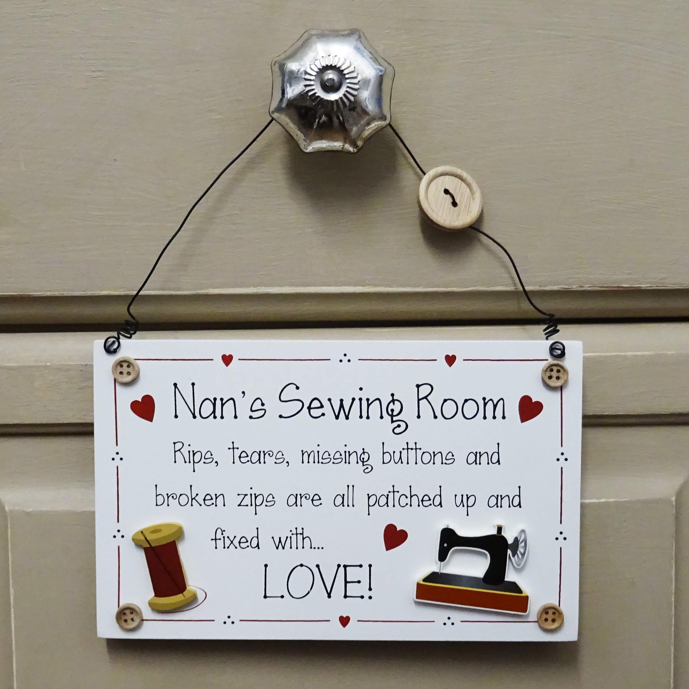 Sewing Room Plaque Humour Craft Needlepoint Hobby Sewing Machine Sign Mum Nan's (79528 Nan's)