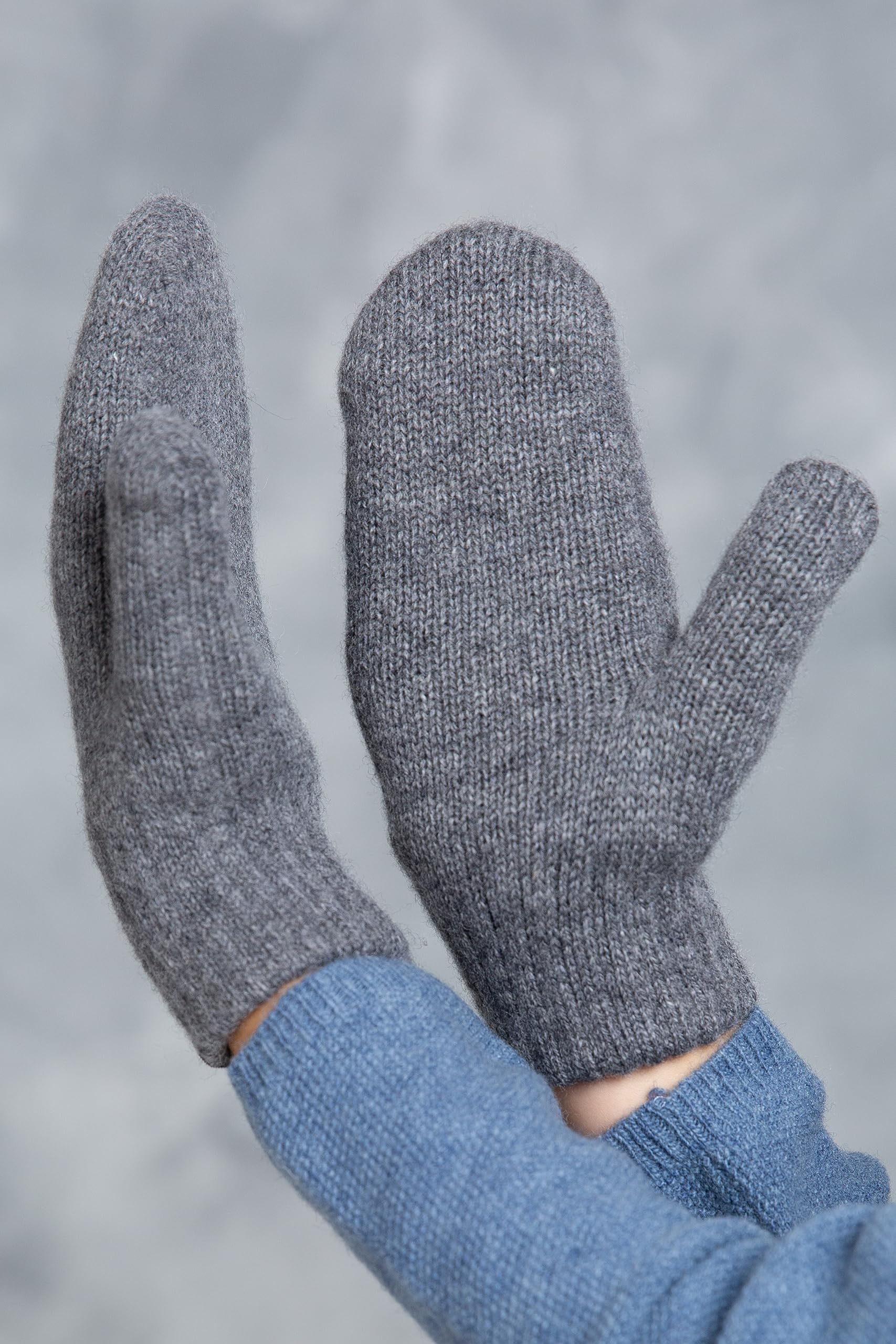Gants en laine tricotée double couche pour bébés Les gants d’hiver tricotés chauds pour garçons et filles Les gants souples et confortables