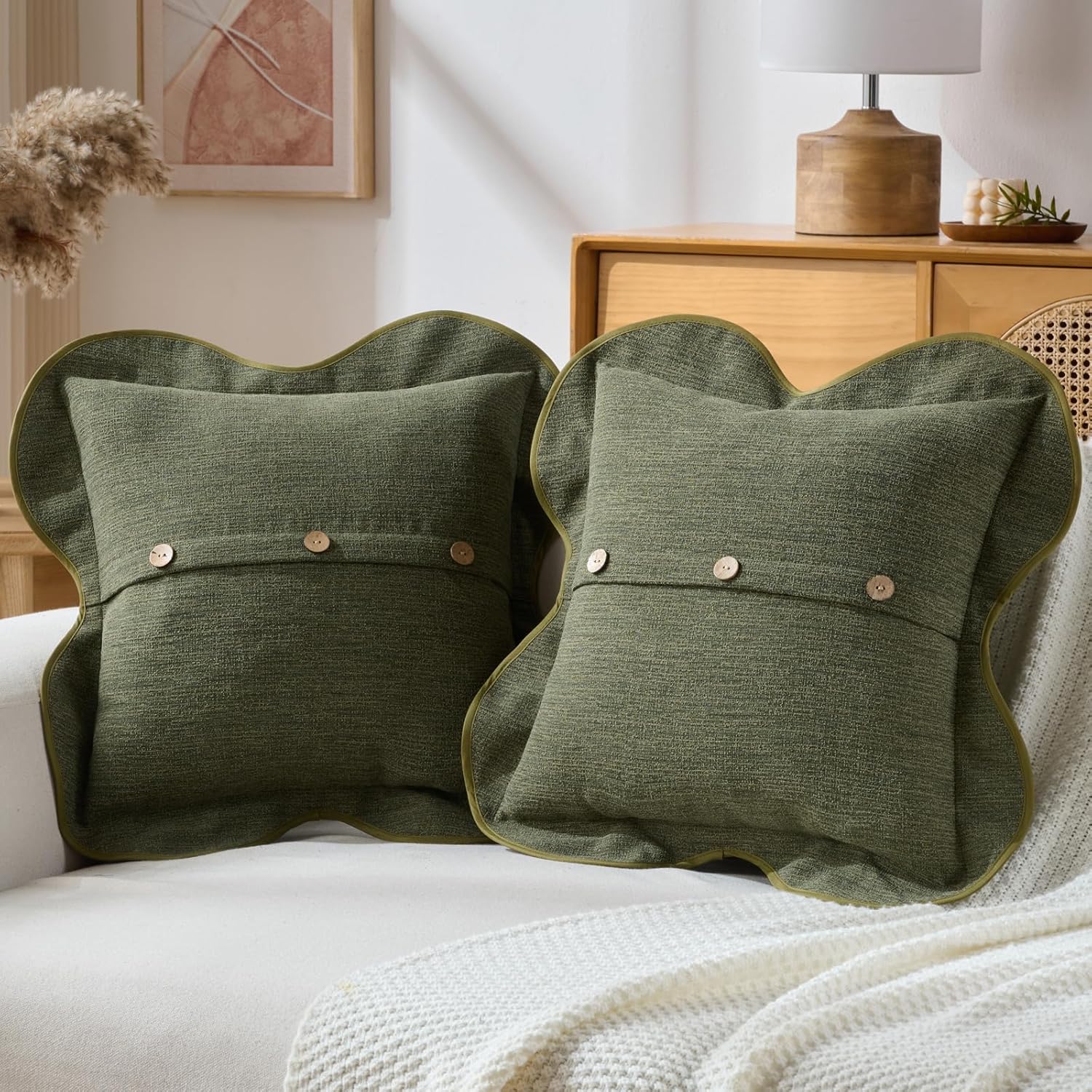 FUTEI Moss Green Chenille Throw Pillow Covers 18x18 Inch Set of 2, Four-Leaf Clover Shape with 3 Buttons Scalloped Bordered Design Cushion Case, Neutral Home Decor for Couch