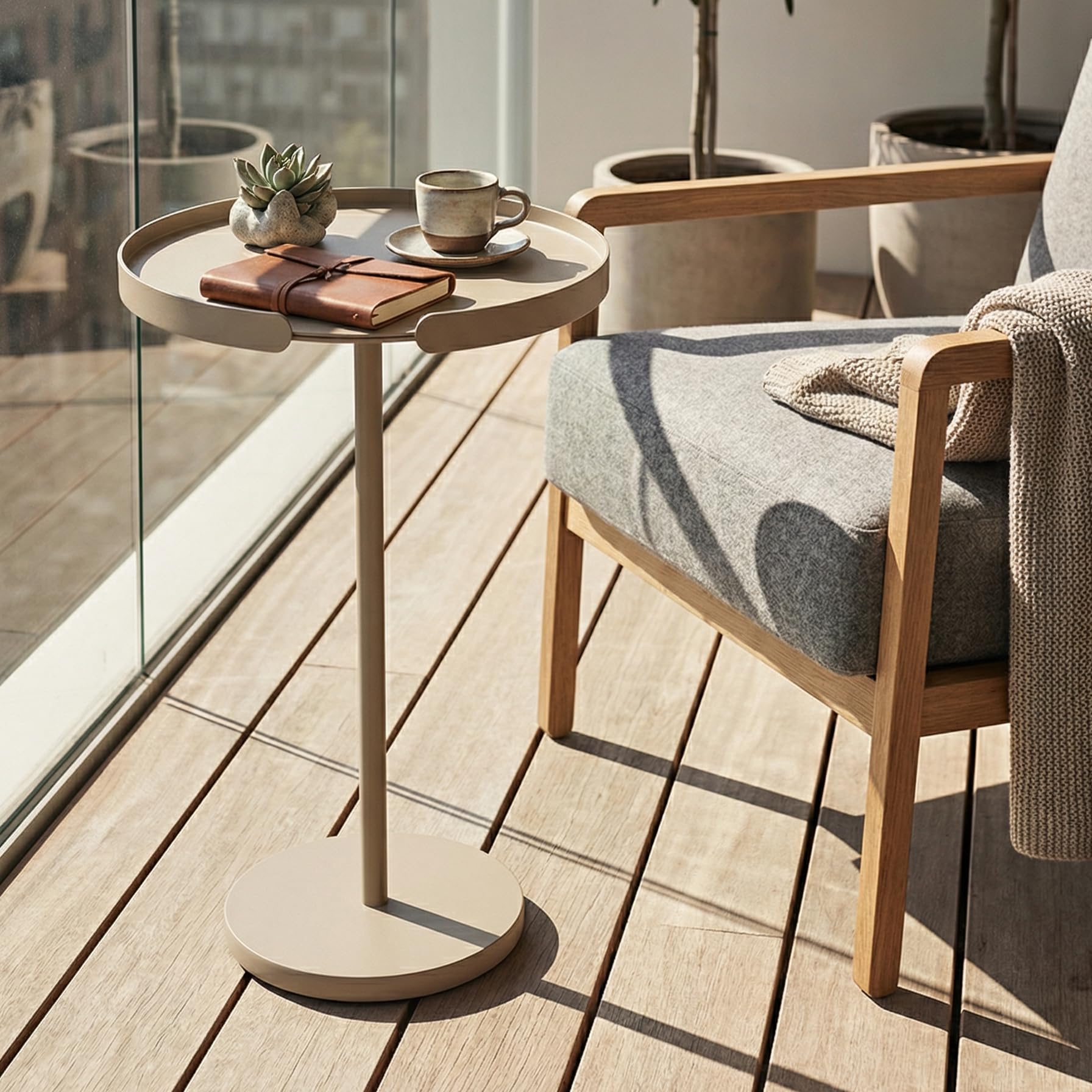 Beistelltisch Outdoor Aluminium wetterfest – OLLIE, runder Metalltisch, modern & stabil, für Balkon, Terrasse, Garten & Wohnzimmer, Couchtisch klein, Kaffeetisch Made in EU (Champagne Beige, 46.8cm)