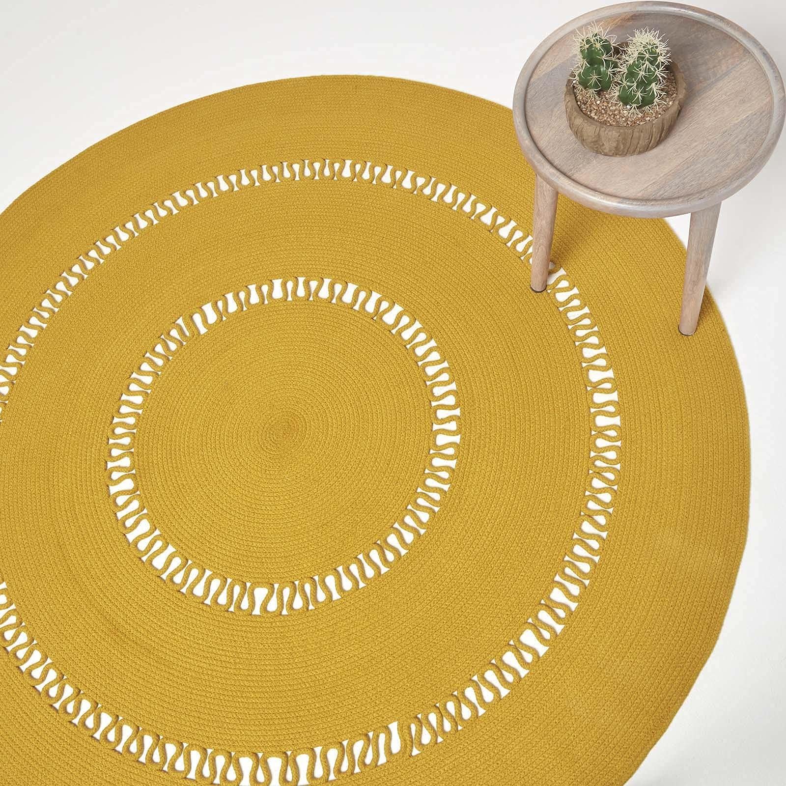 Homescapes senfgelber Teppich, rund, 120 cm, gehäkelter Teppich/Vorleger aus Baumwolle im Retro-Look mit Loop-Muster, flach gewebter Teppich für Schlafzimmer, Wohnzimmer, Flur oder Küche, gelb