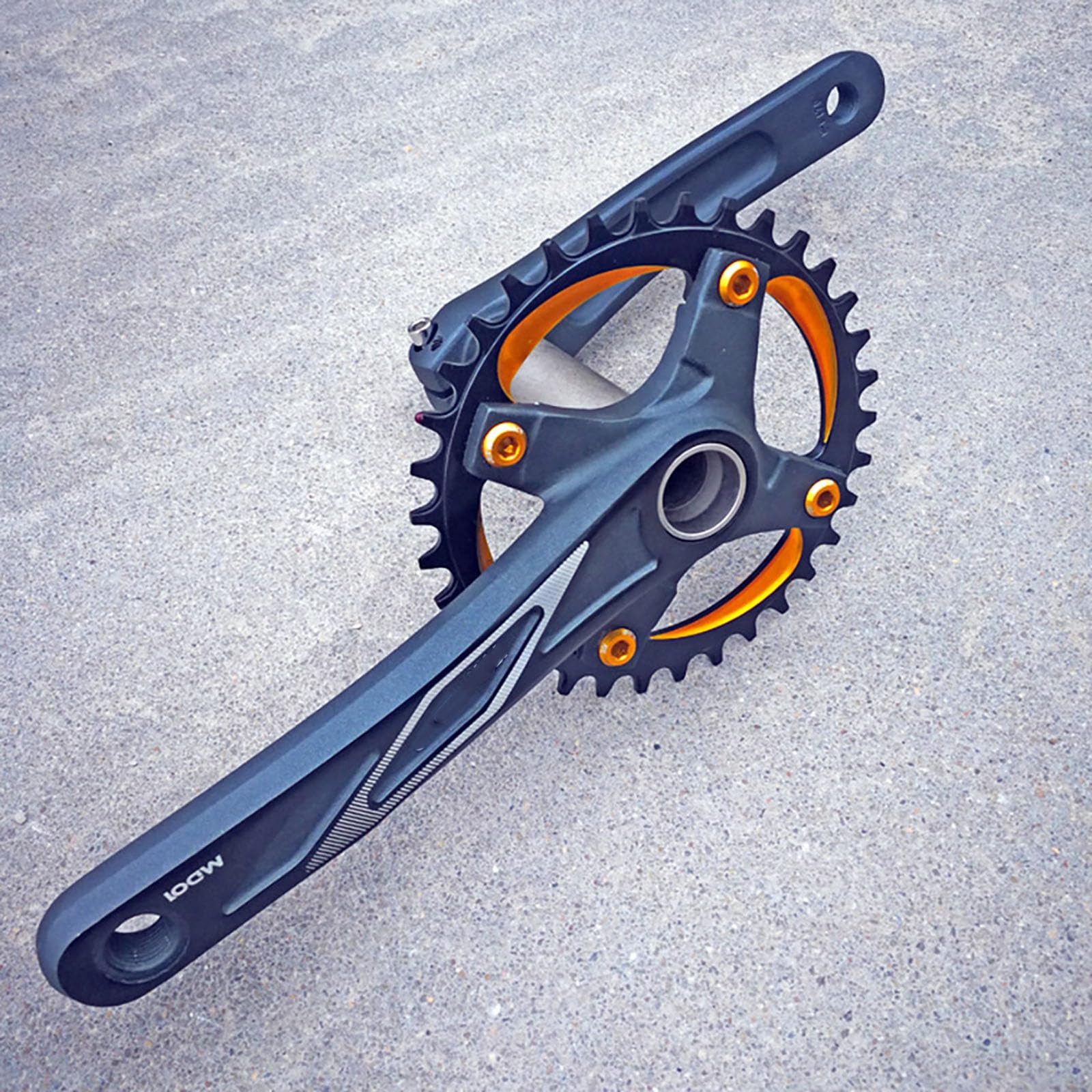Durabilità vite cava guarnitura manovella, costruzione pesante, leghe, biciclette, diverse dimensioni, parte della bicicletta per bambini, ricambio per biciclette