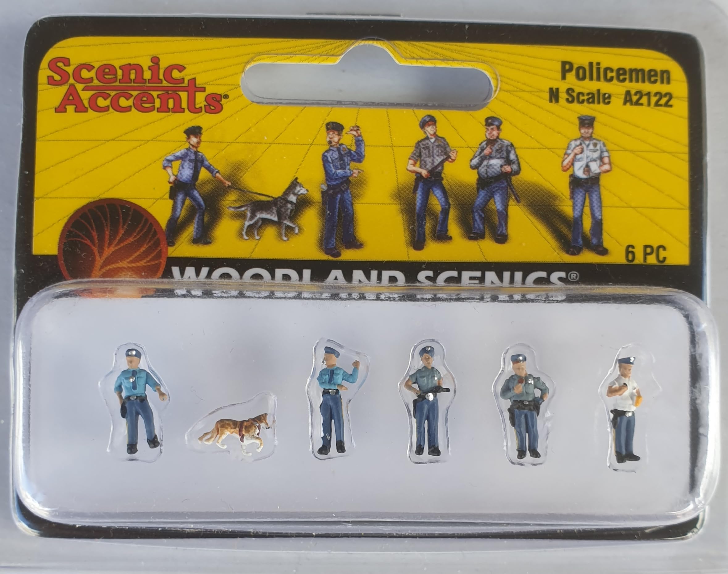 Woodland Scenics A2122 - Figura de perro policía policía estadounidense (1:160)