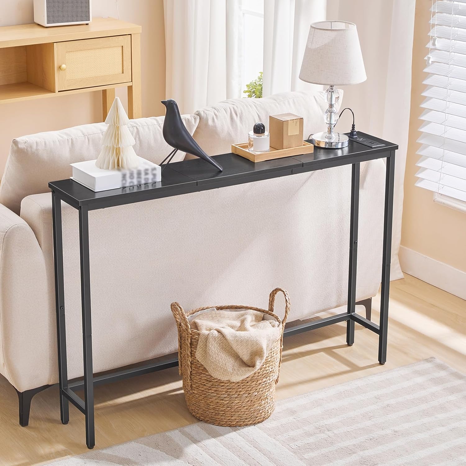 HOOBRO Narrow Console Table with Power Outlets, 44.9 Inches Sofa Table, Slim Behind Couch Table, Entryway Table with Display Shelf, for Living Room, Foyer, Hallway, Black BB114UXG01