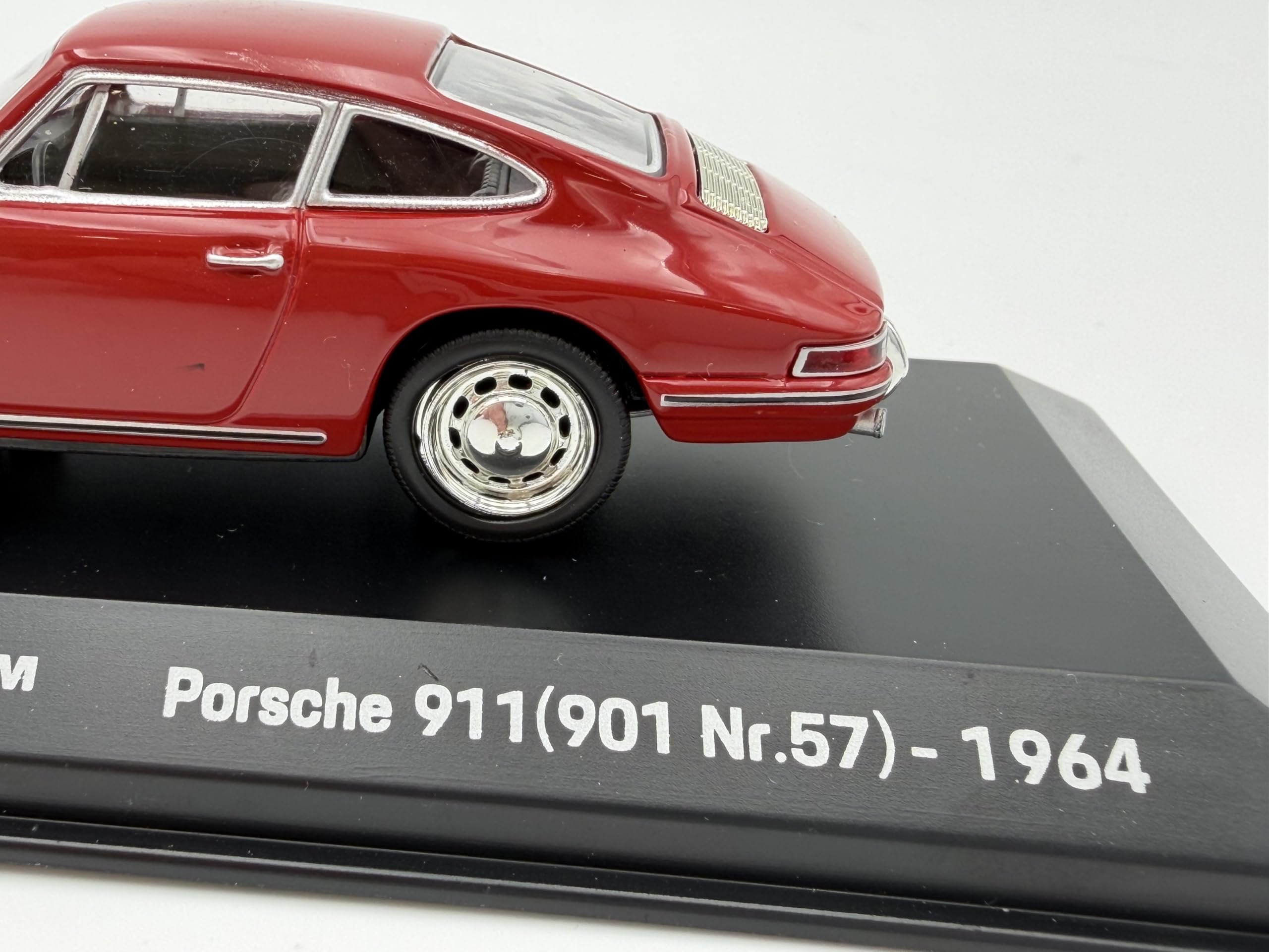 Porsche 911 (901 057) 1964 Model Car 1:43, Red - Detailed