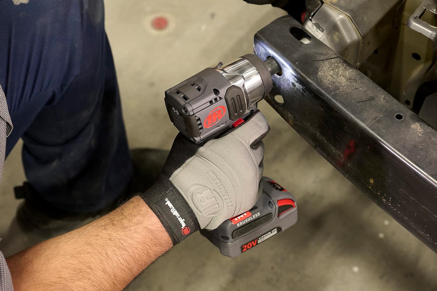 Ingersoll Rand W3131-K22 20V 3/8" Cordless Impact Wrench 2 Battery Kit, Mid-Torque, Compact, Pistol Grip - Image 10