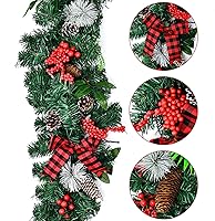 Vista 3 de Guirnalda de Navidad artificial preiluminada de 9 pies, guirnalda de Navidad con conos de pino de bayas rojas, funciona con pilas, 50 luces LED