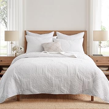 Levtex Home - Muslin Stitch Quilt Set - Twin Quilt and One Standard Sham - Stitched Medallion - White - Quilt 68x86in. and Sham 20x26in. - Reversible - Cotton