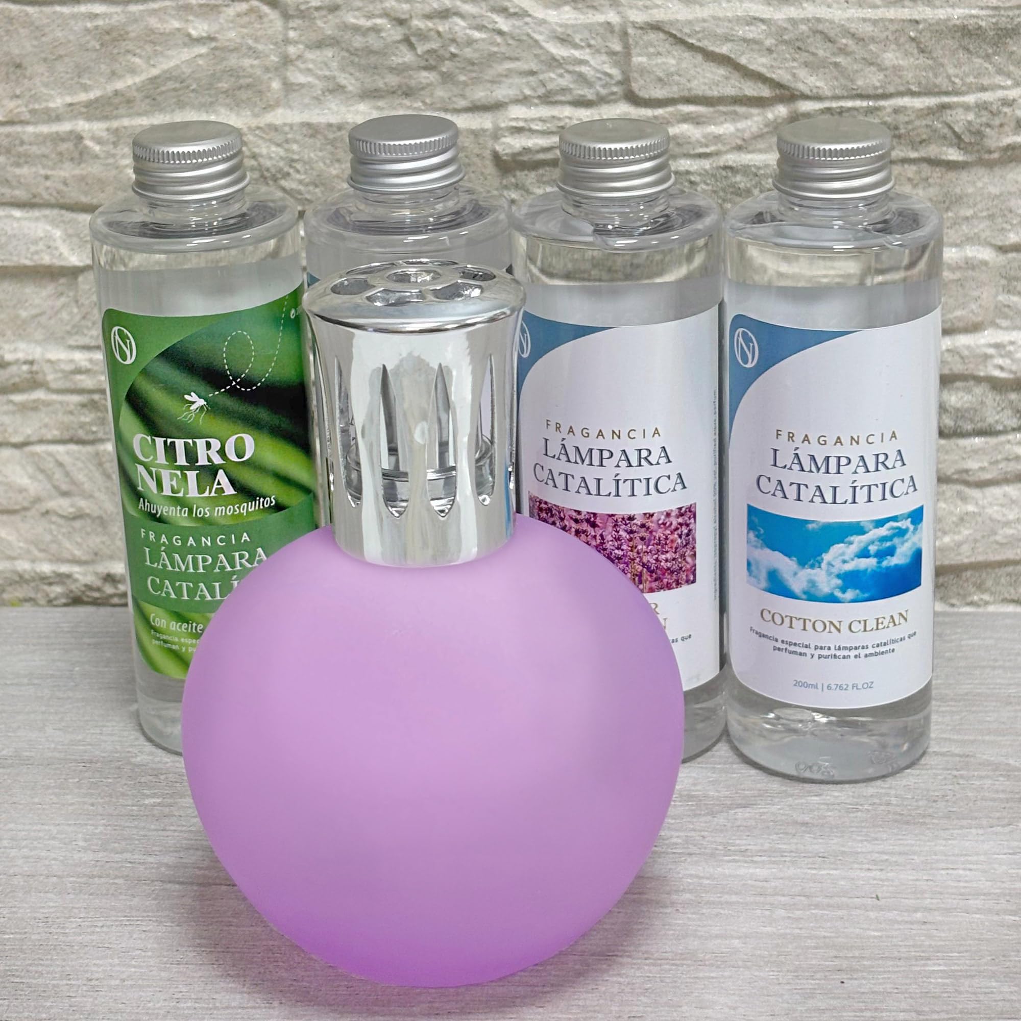 Pack Ahorro Lámpara Catalítica Fucsia Mate + Fragancia Provence Breeze (500ml) + Limpiador Neutro (200ml) + Mecha de Repuesto